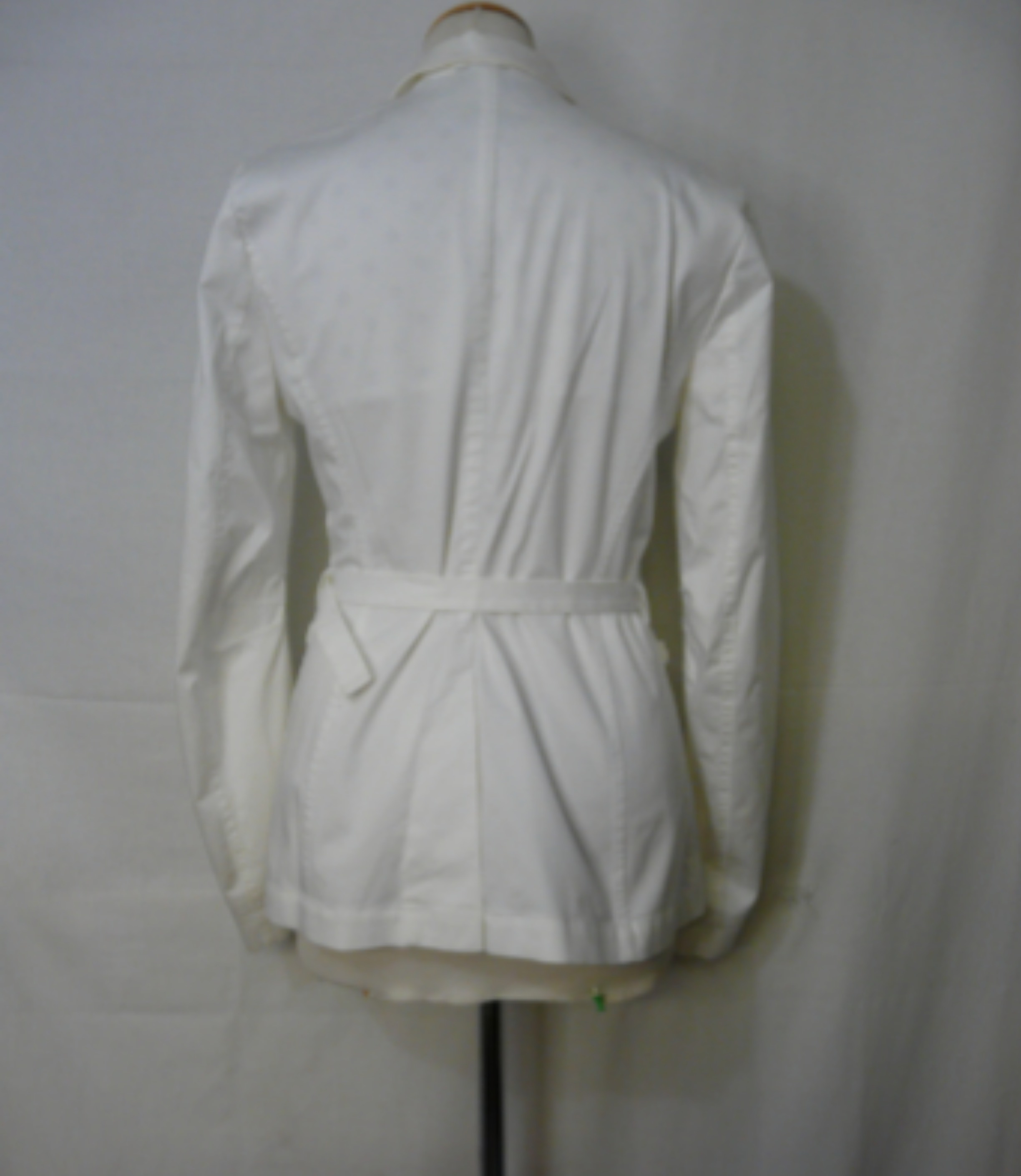 Voir photo 3 de M79 - Veste mi-longue légère - IKKS - Taille 38 M79 - Veste mi-longue légère - IKKS - Taille 38 - Vue 3 -