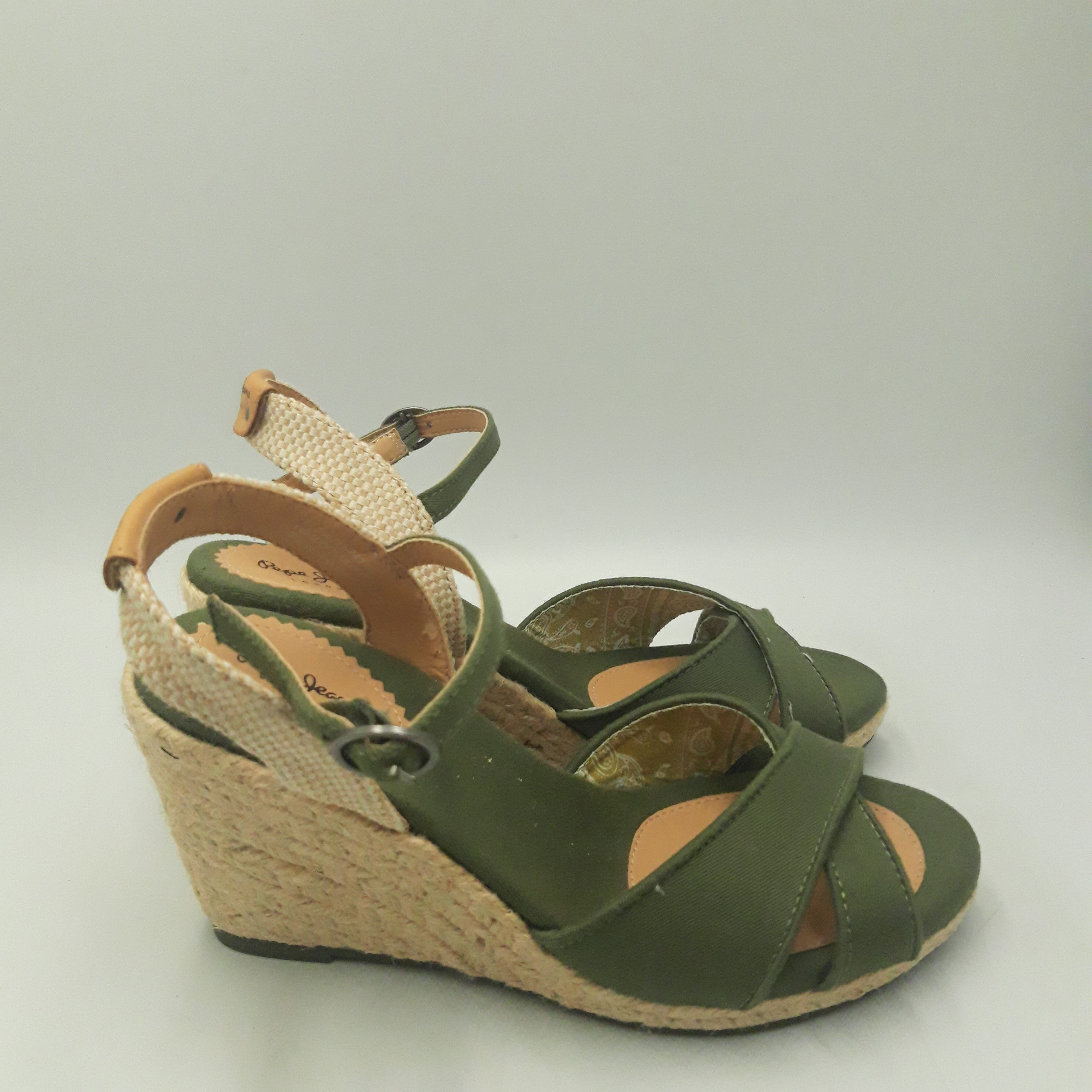 Sandales compensées couleur kaki femme de la marque Pepe Jeans, pointure 36 Comme neuf - Vue 2 - 