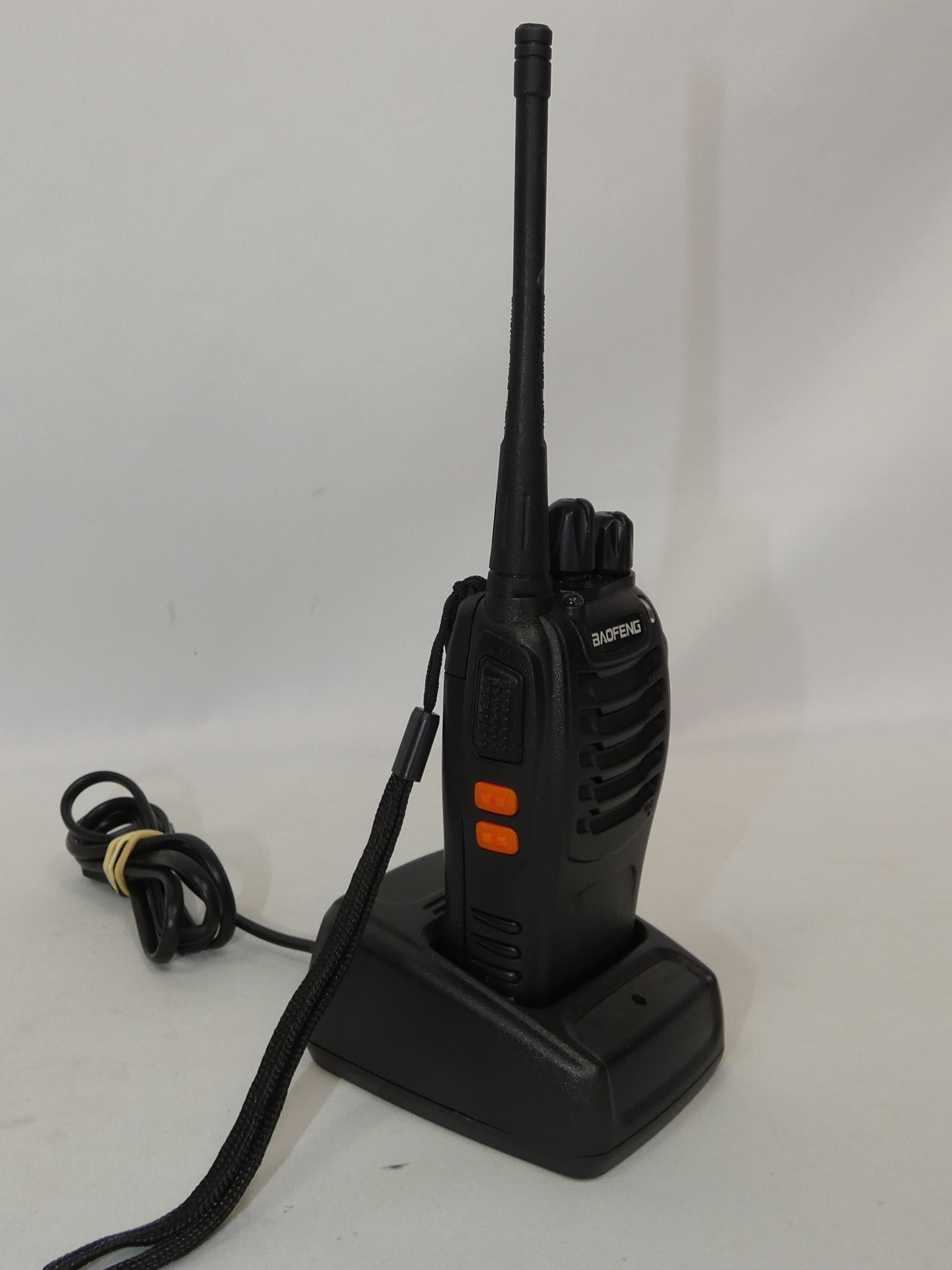Lot de 4 talkies-walkies professionnels de marque BAOFENG Model bf-888s - Photo 1
