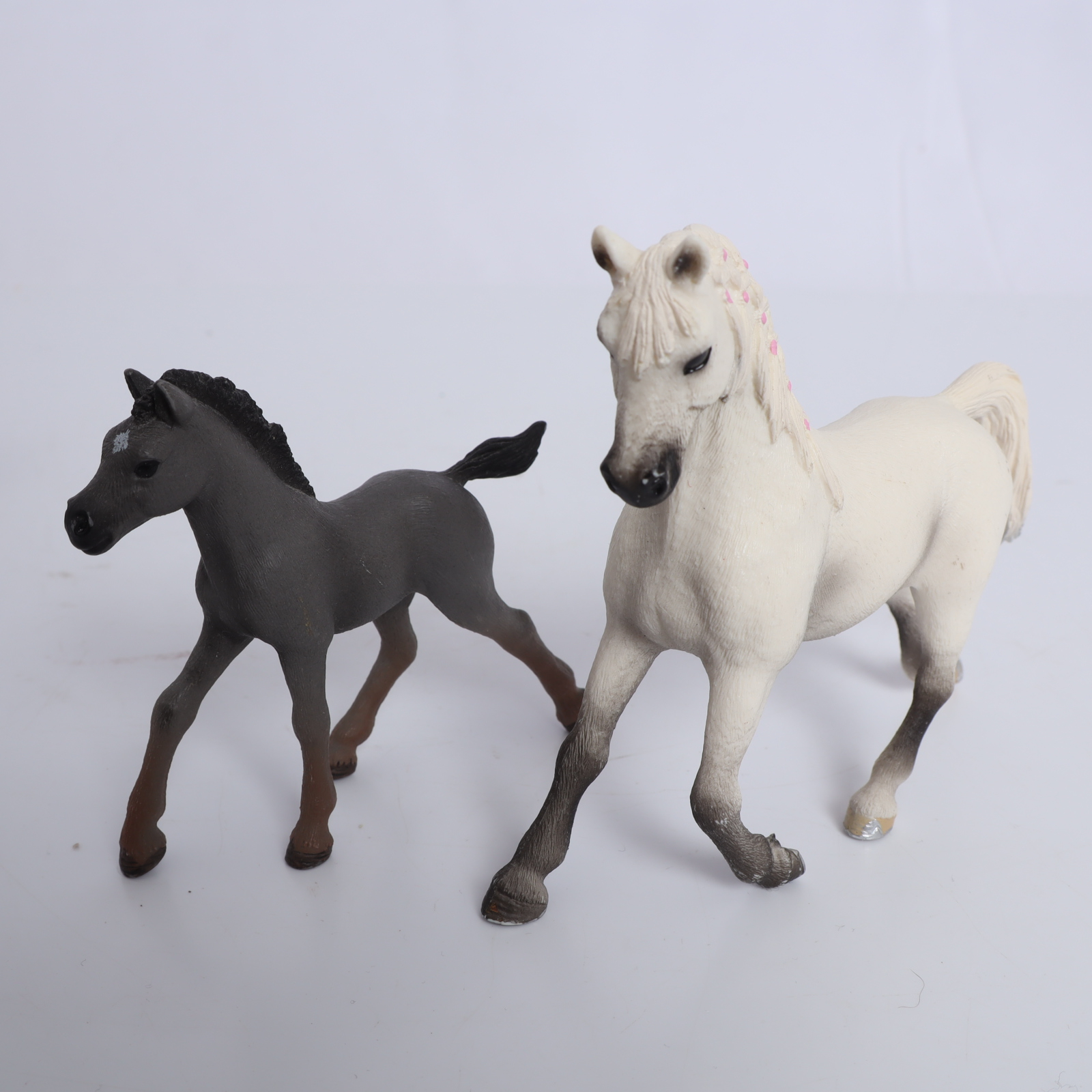 Lot de 8 chevaux de la marque SCHLEICH Très bon état - Vue 5 - 