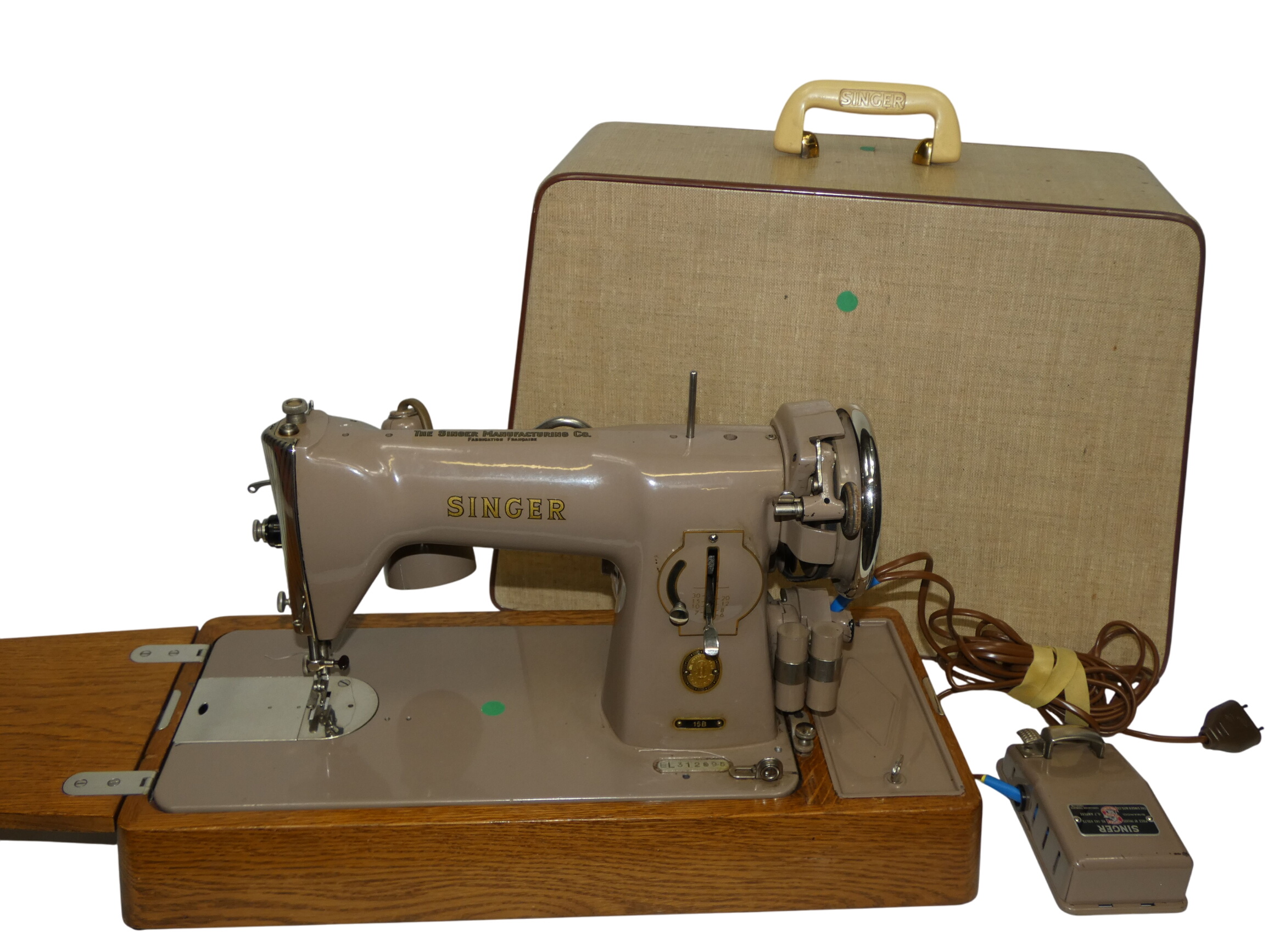 URGENT Belle machine à coudre Singer ancienne - Antiquités