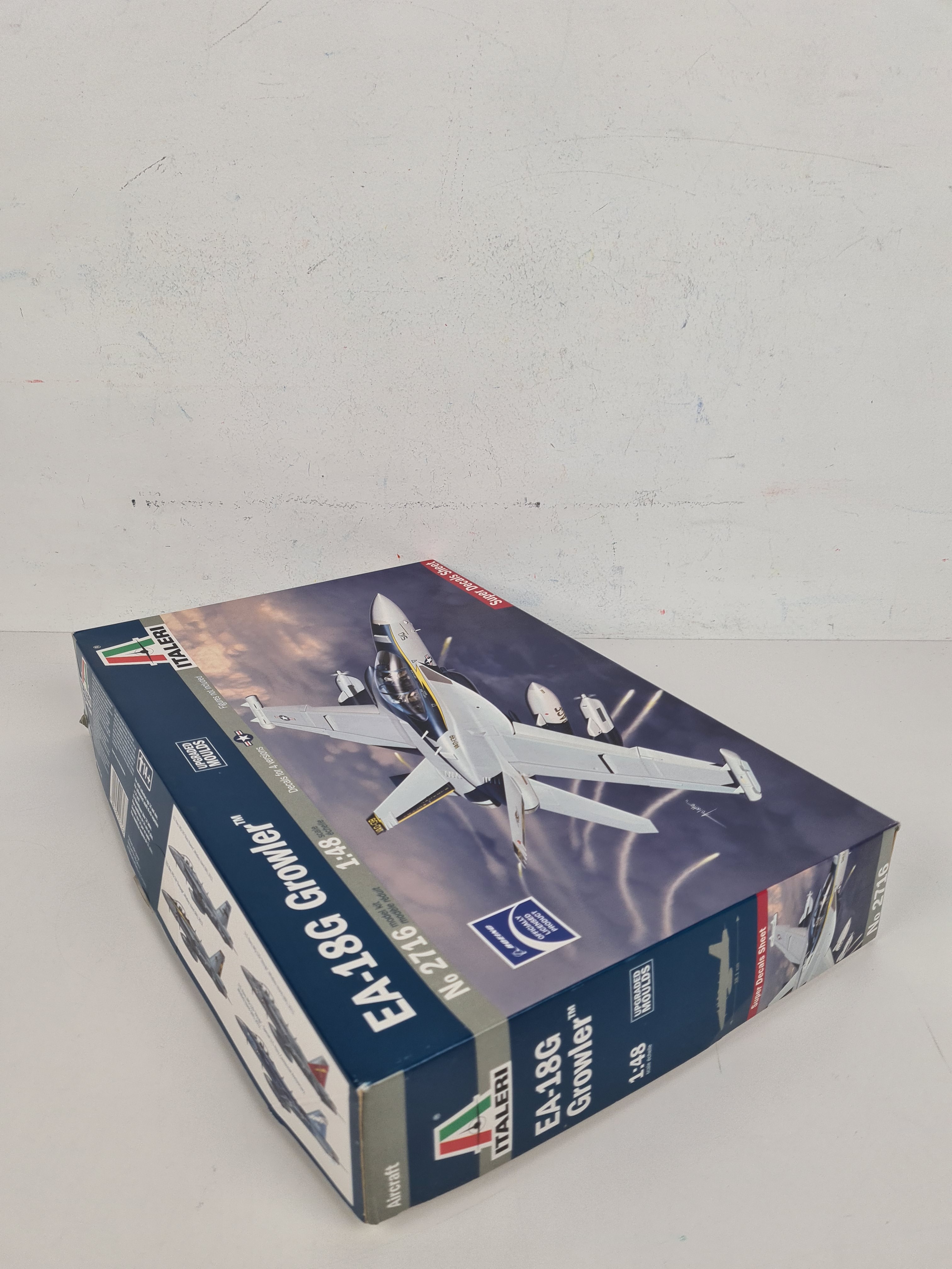 Maquette plastique à monter - 2716 - 1:48, E/A-18G Growler - Italeri Comme neuf - Vue 2 - 