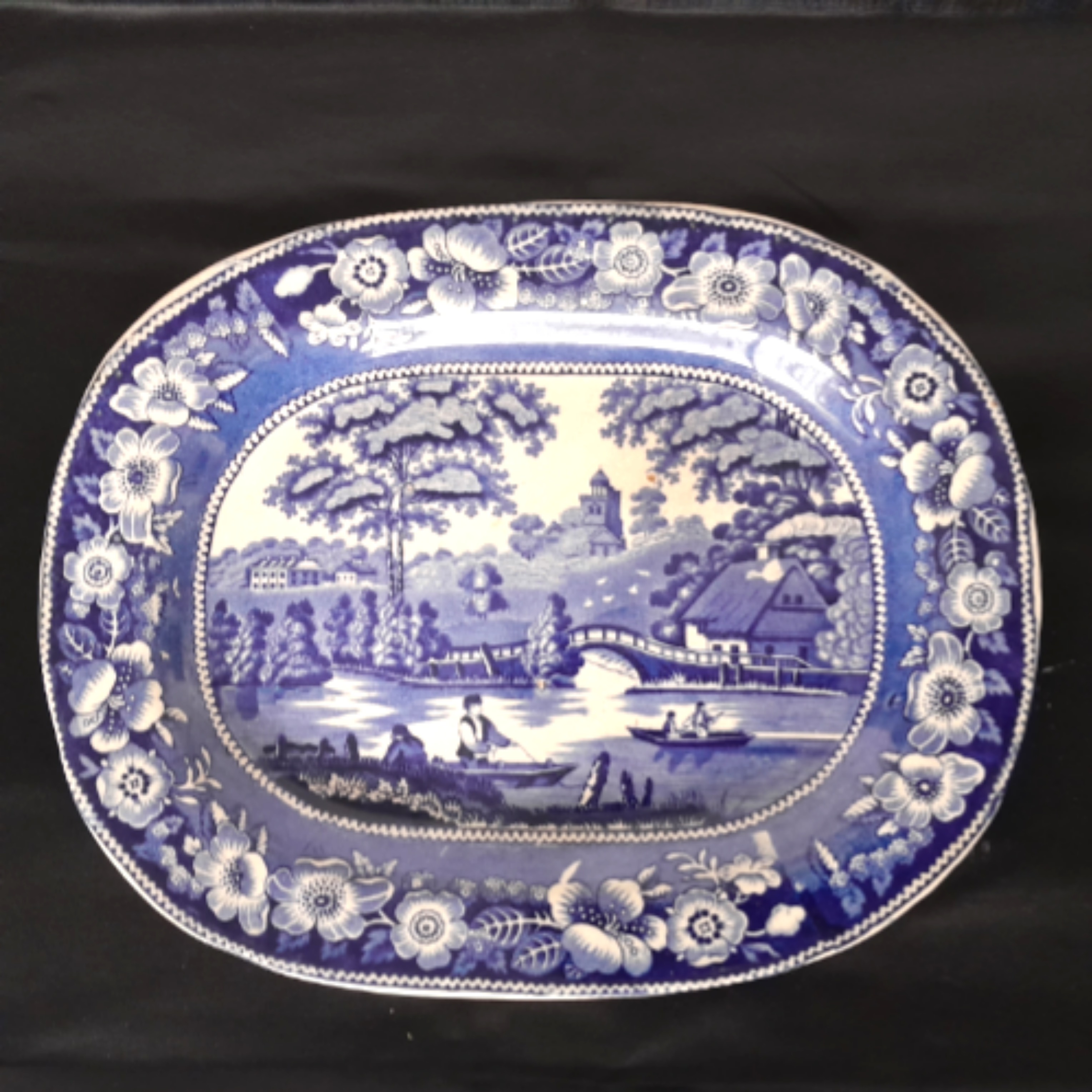 Cuillère de service acier émaillé blanc vintage, mesure 13 po de long