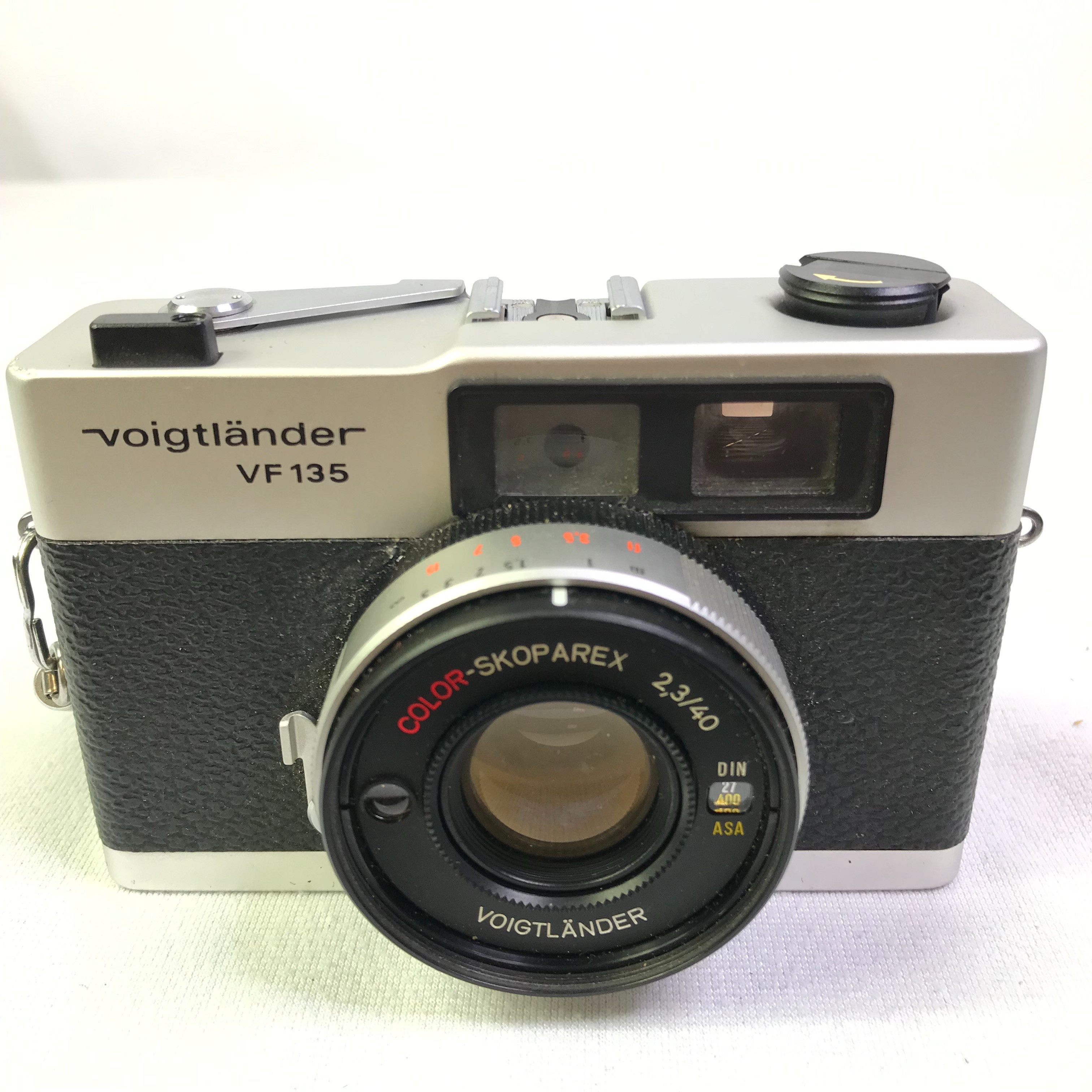 APPAREIL PHOTO TÉLÉMÈTRE DE FILM 35 mm Voigtlander VF 135 AVEC OBJECTIF 40 mm F/2,3 - Très bon état - Photo 3
