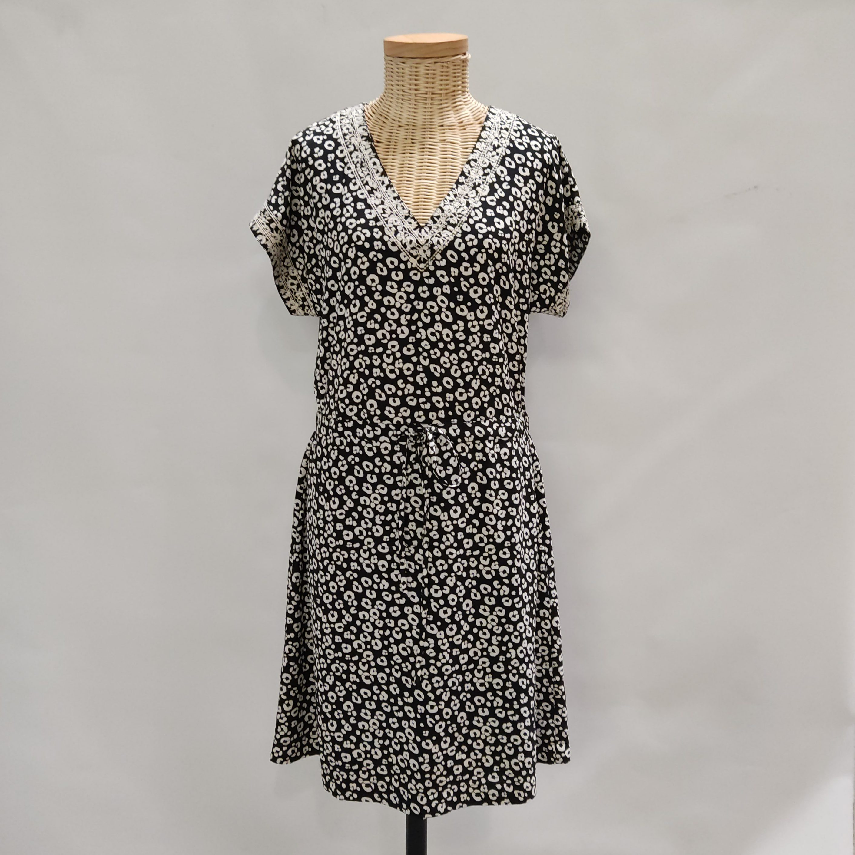 Robe  motifs-RIU PARIS-38 - Label Emmaus - Modalova