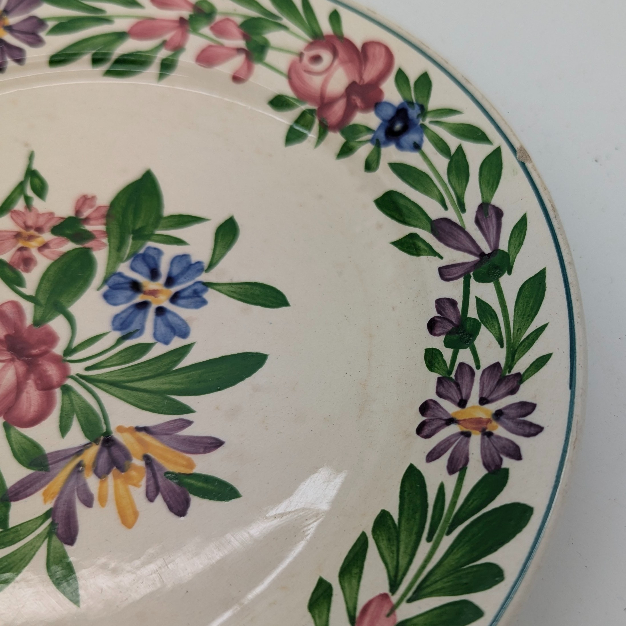 2 anciennes assiettes à dessert SARREGUEMINES Tampons datés de 1875-1910 décor floral Très bon état - Vue 5 - 