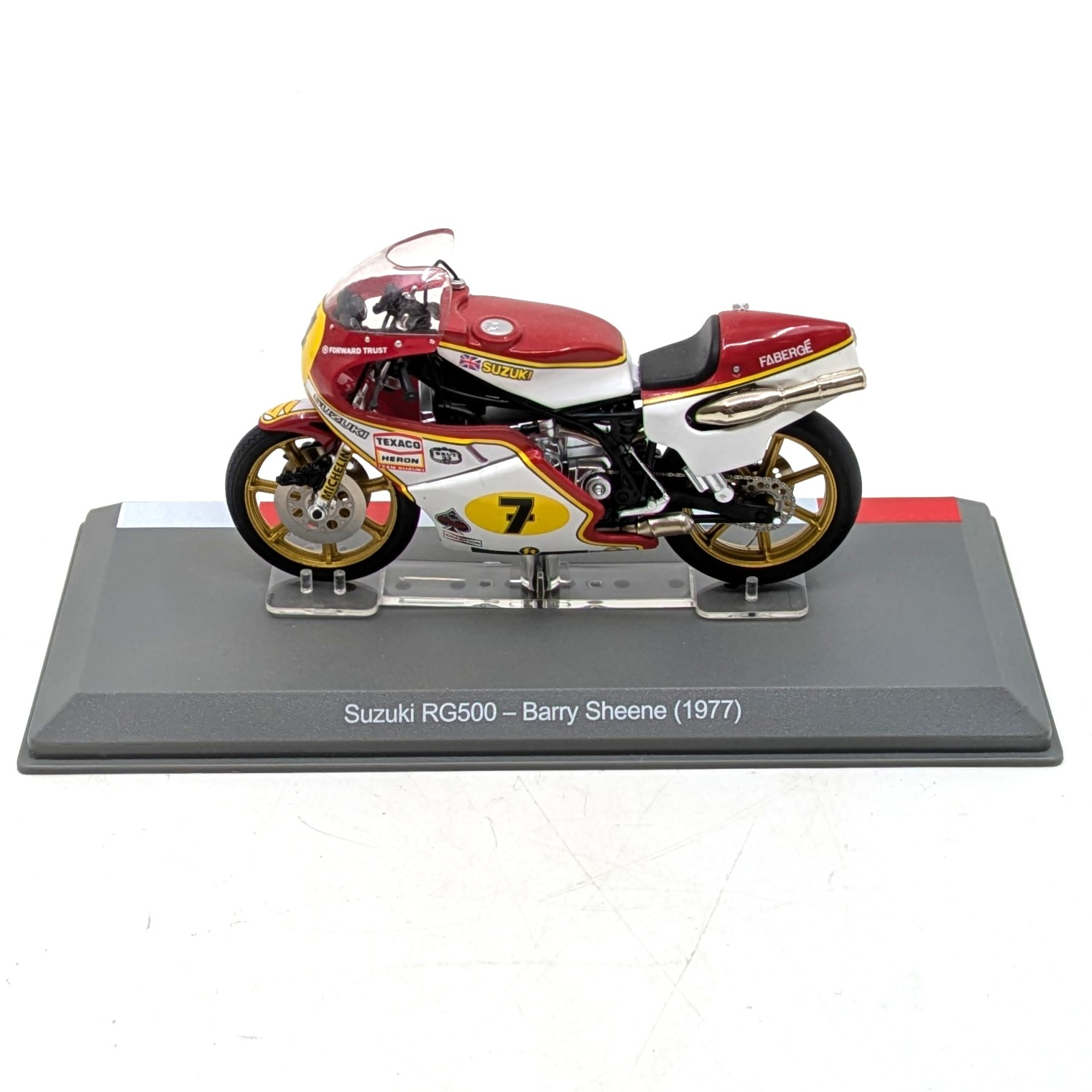 Modèle réduit Suzuki RG500 – Barry Sheene (1977) au 1/18 sans couvercle Bon état - Vue 2 - 