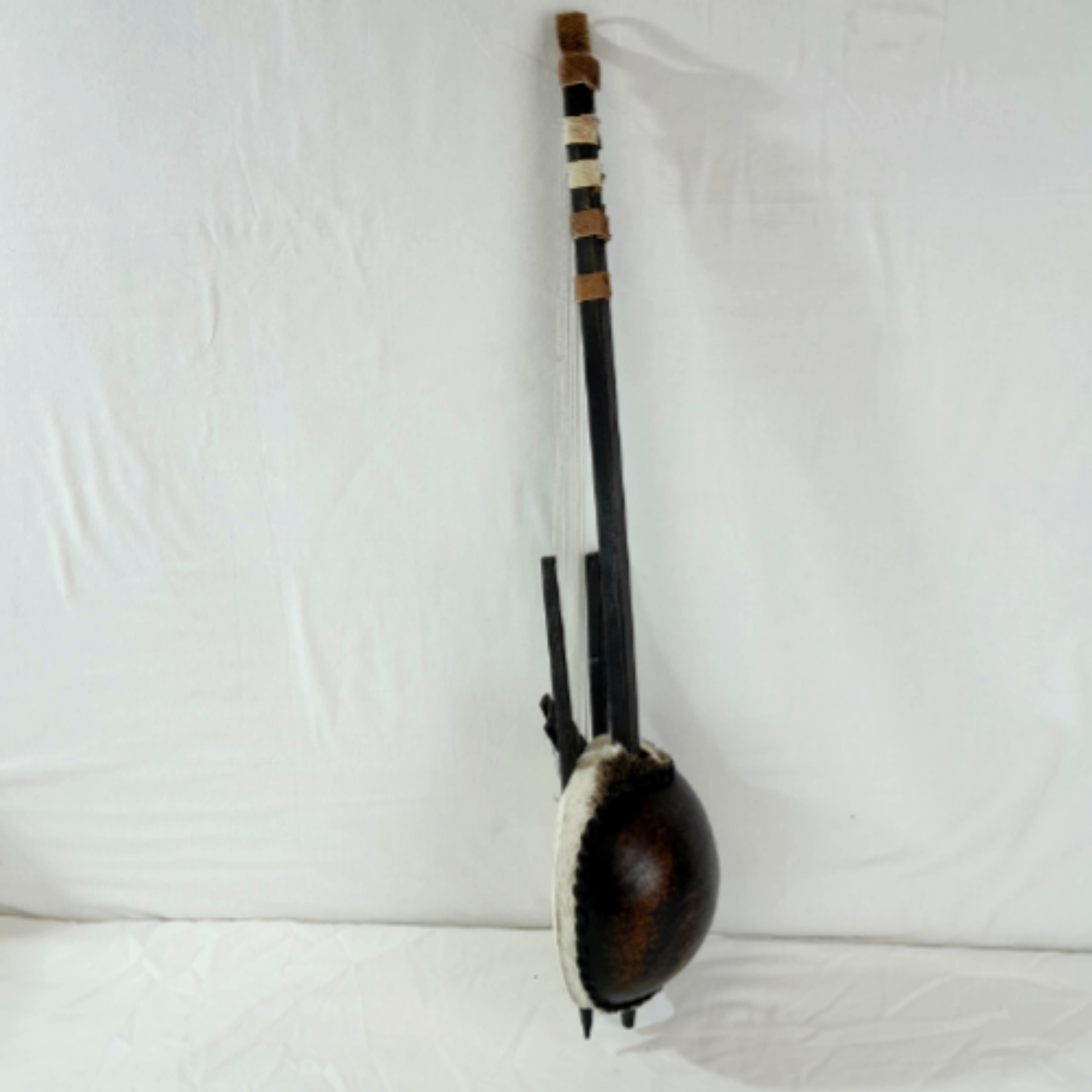 Instrument de musique cordophone africain, Guitare-Harpe rustique 10 cordes - Photo 1