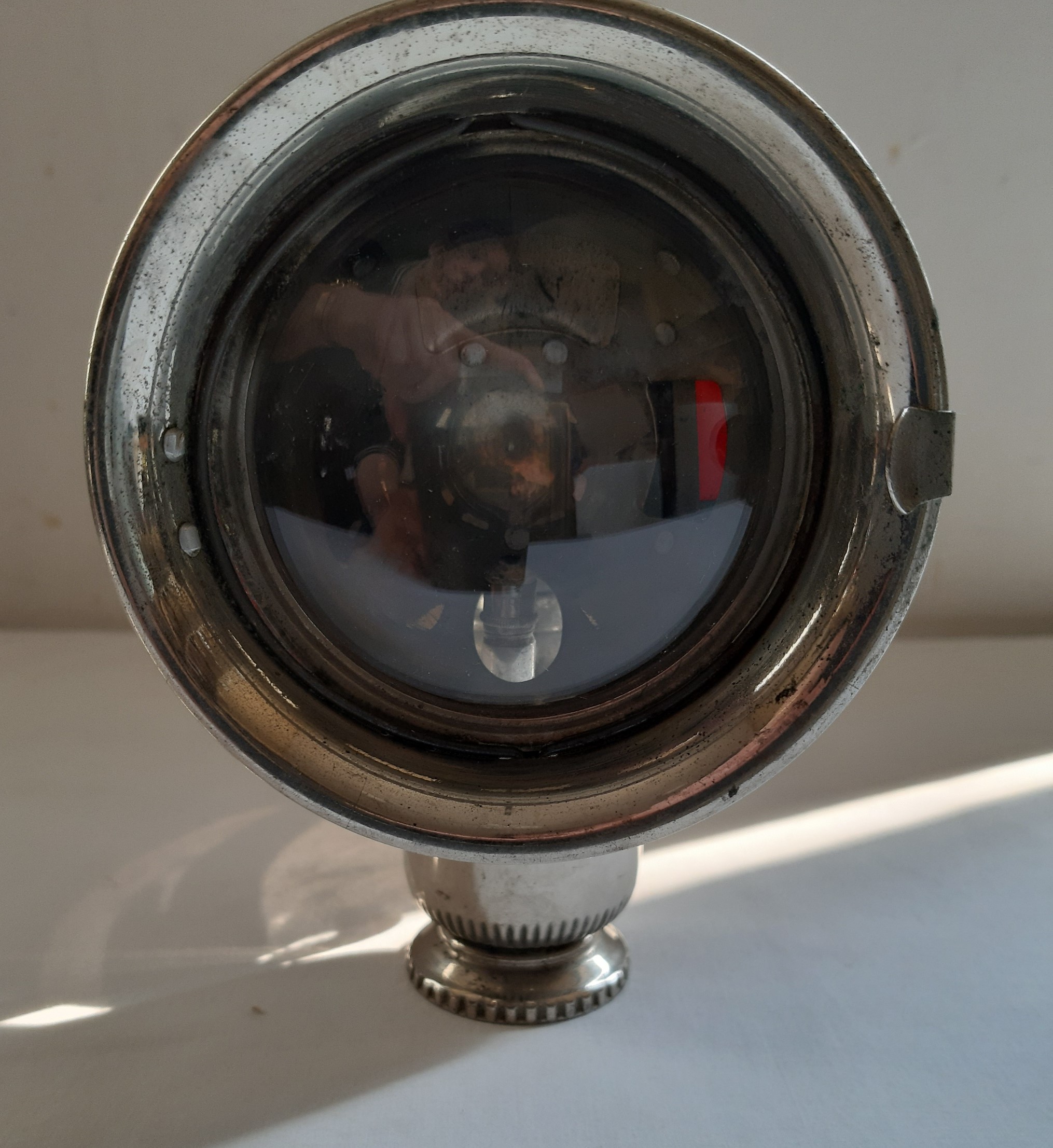 Ancienne lampe de vélo CICCA, à carbure en métal, début du XIXe siècle Bon état - Vue 3 - 