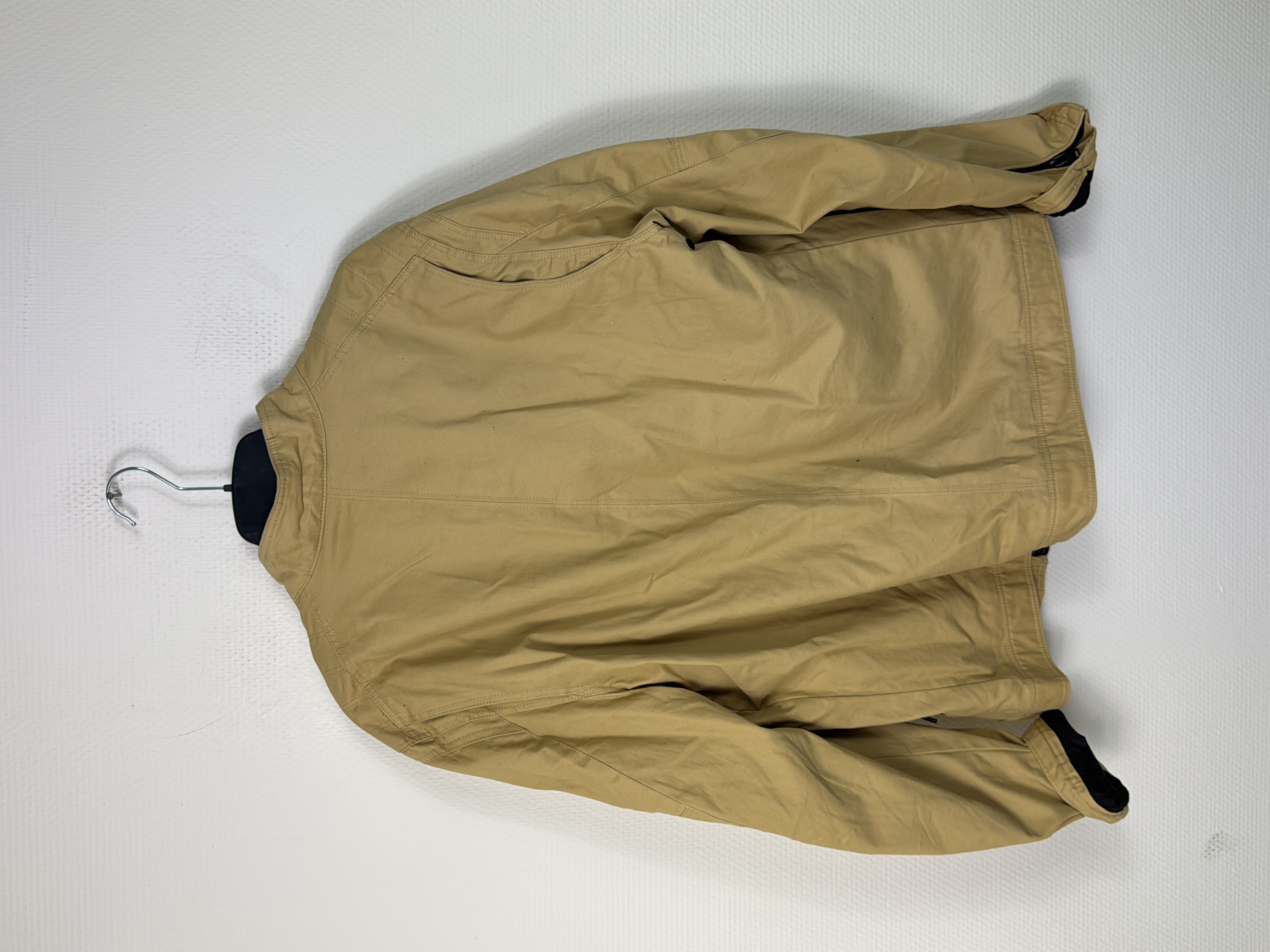 Voir photo 7 de Veste Superdry Homme Couleur Sable XL Veste Superdry Homme Couleur Sable XL Très bon état - Vue 7 -