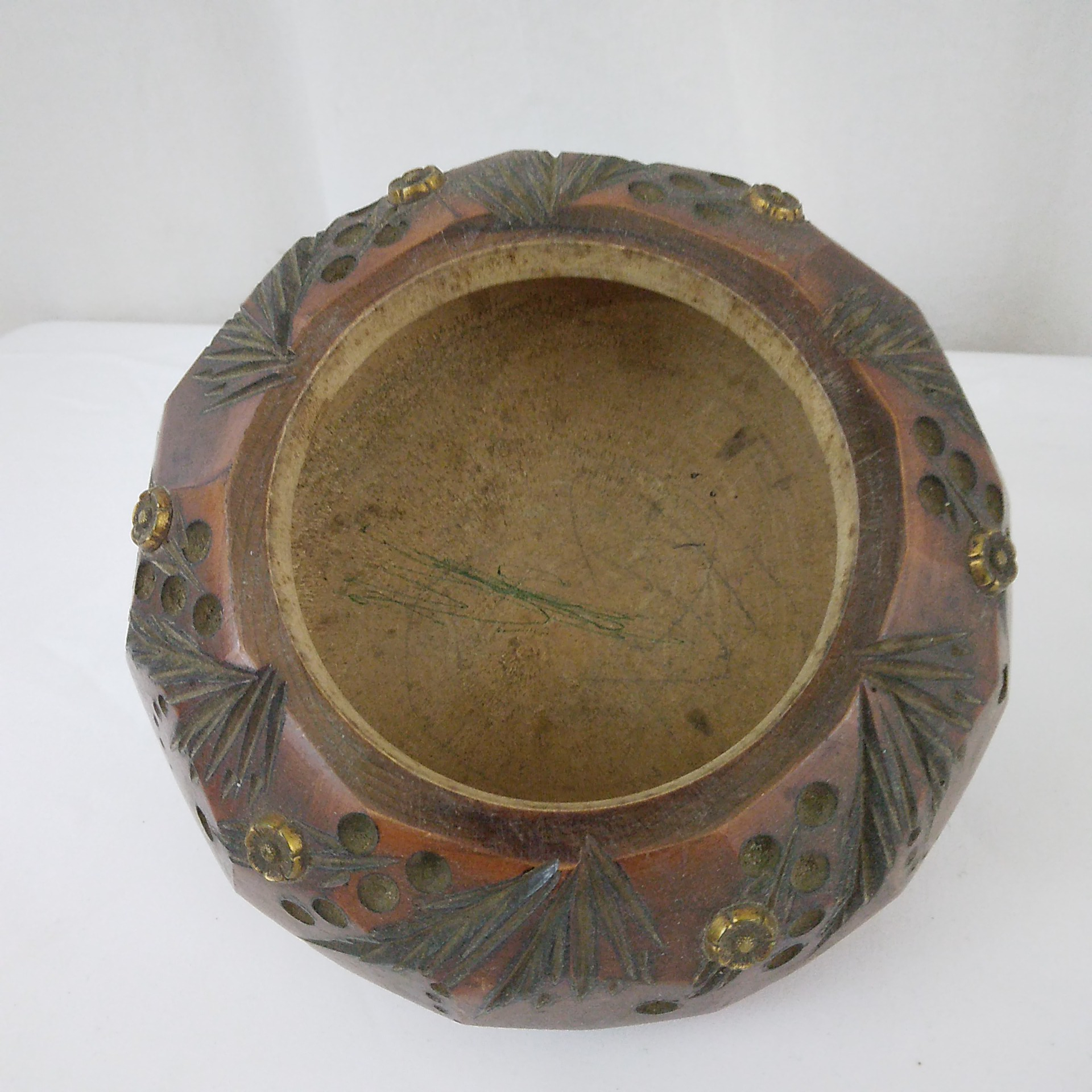 Boîte en bois sculptée 15 cm - Photo 3