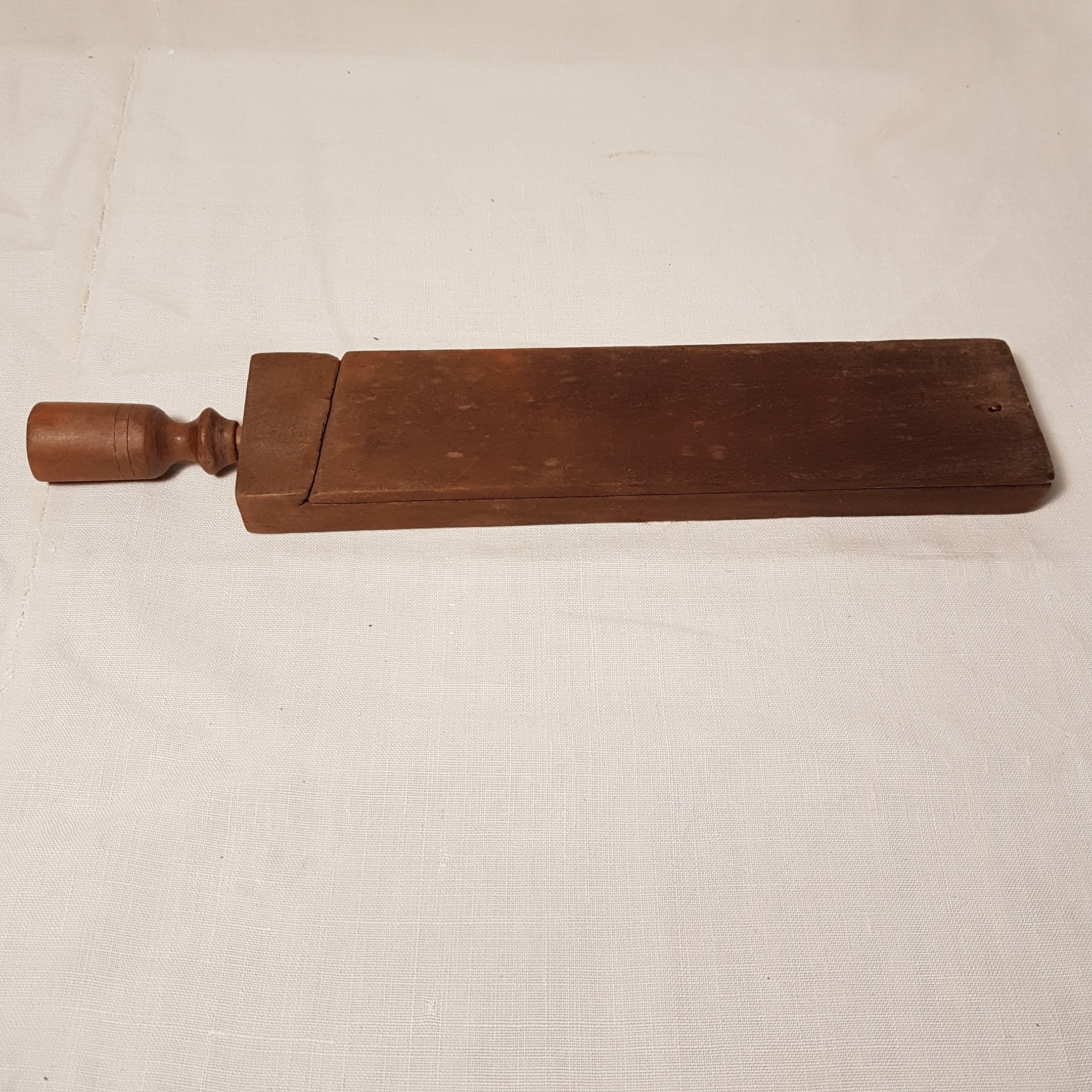 Ancien étui ou encrier en bois  - Vue 2 - 