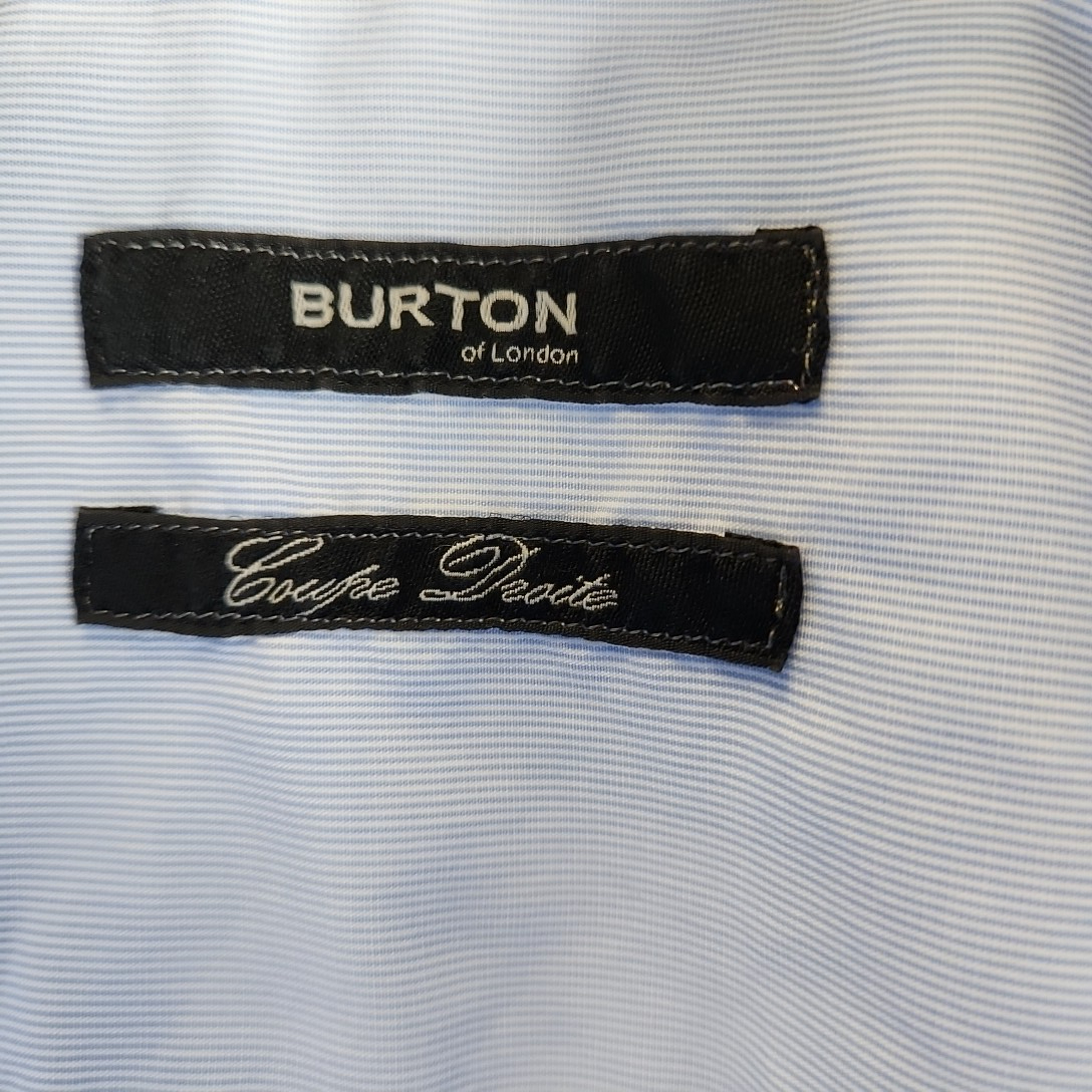 Voir photo 4 de Burton - chemise blanche en coton - Taille 43/44 XL ( estimée) Burton - chemise blanche en coton - Taille 43/44 XL ( estimée) Très bon état - Vue 4 -