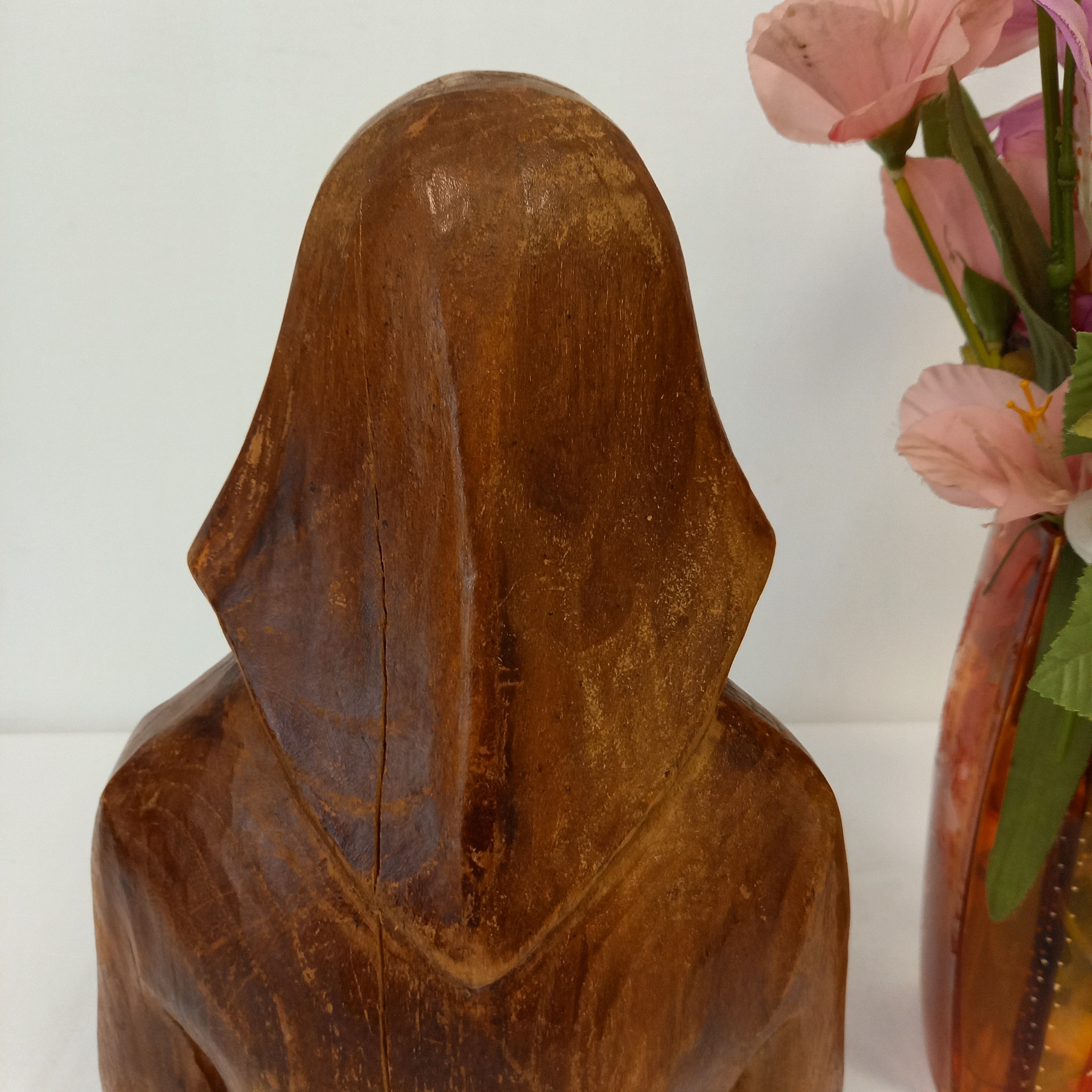 Sculpture de femme âgée en bois signé JC LARDEUX  - Photo 9
