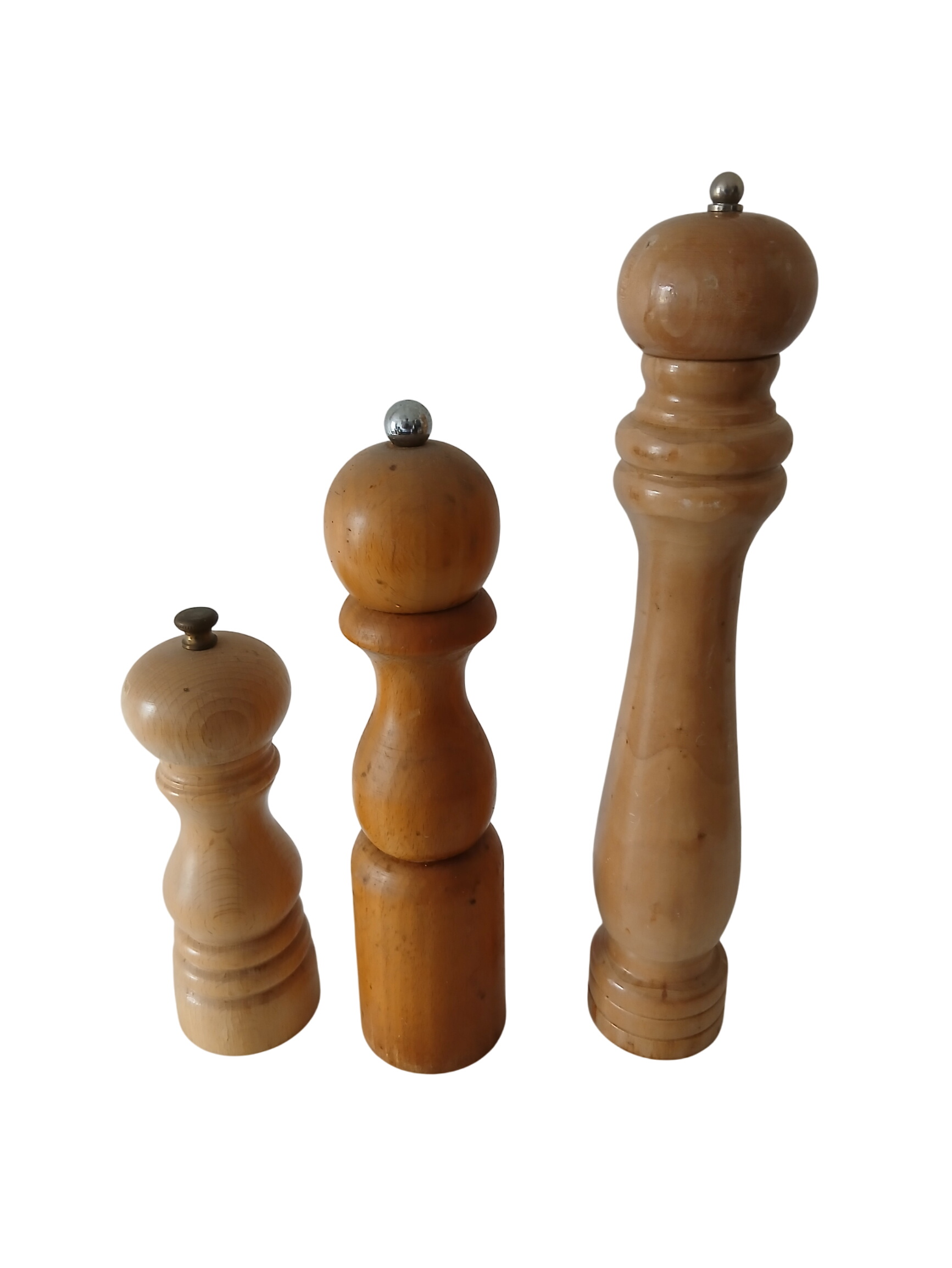 Lot de 3 moulins à poivre en bois dont un peugeot et un marlux. Bon état -  reconditionné disponible sur Label Emmaüs