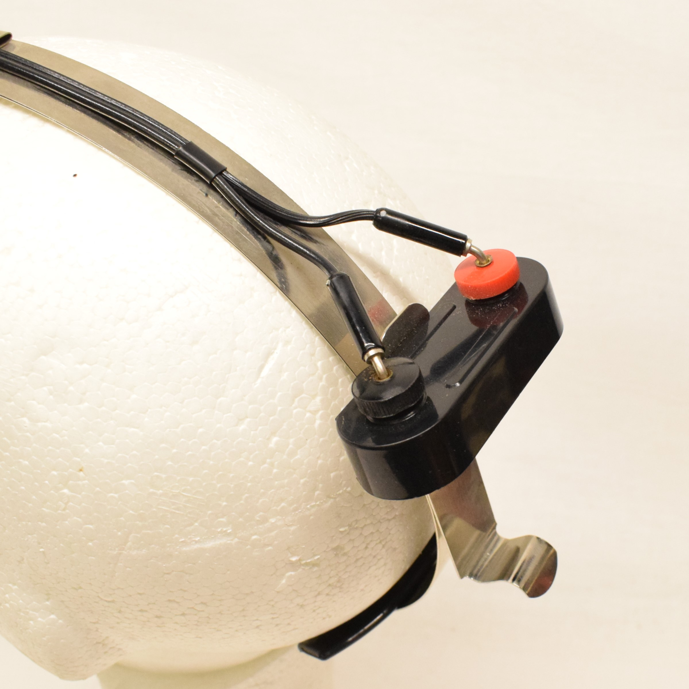 Ancien outils médicale ORL lampe frontale d'auscultation à alimentation par pile - Bon état - Photo 6