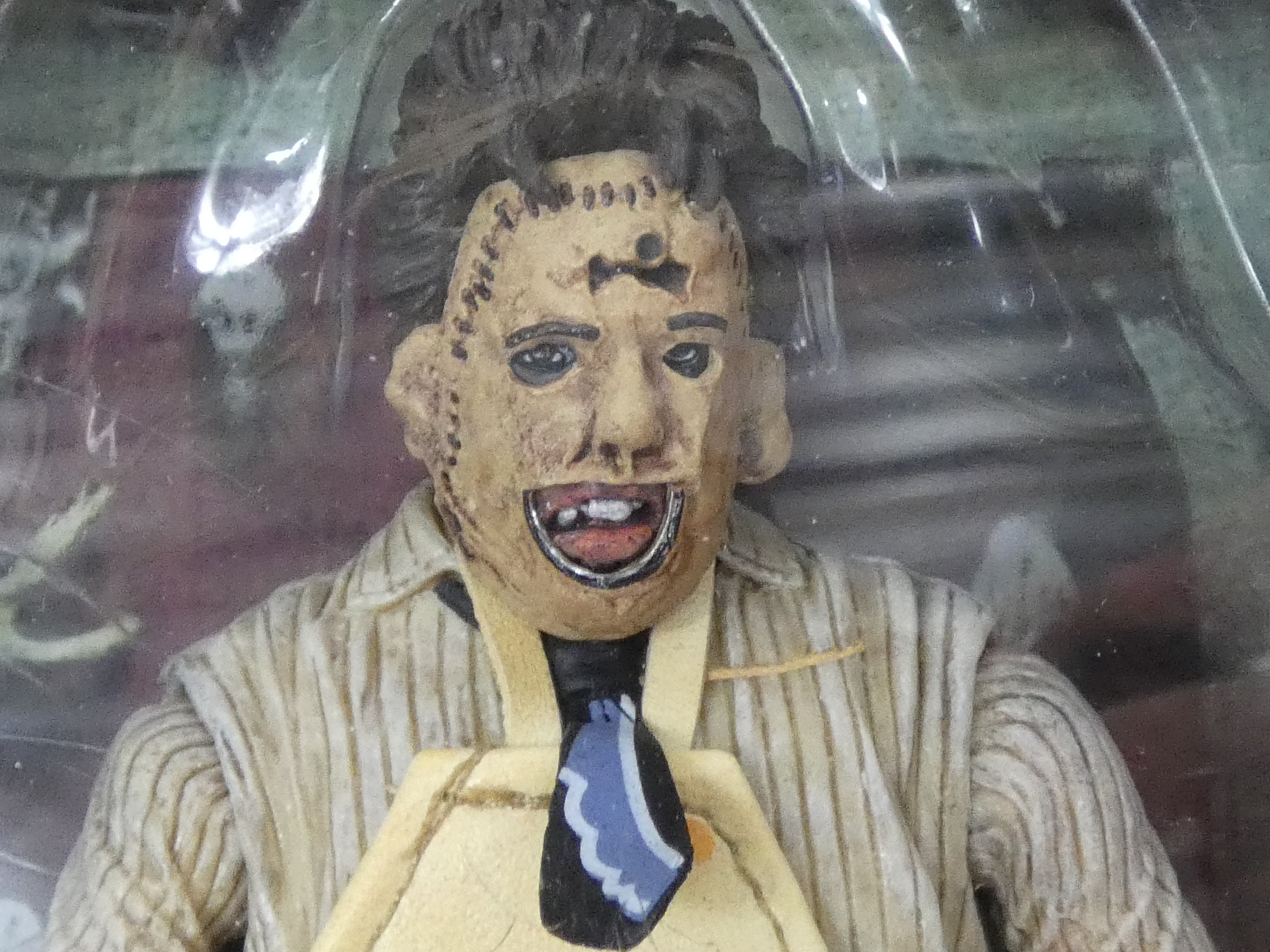 Figurine "The Texas Chainsaw Massacre" Massacre à la tronçonneuse 18 cm ! Comme neuf - Vue 3 - 