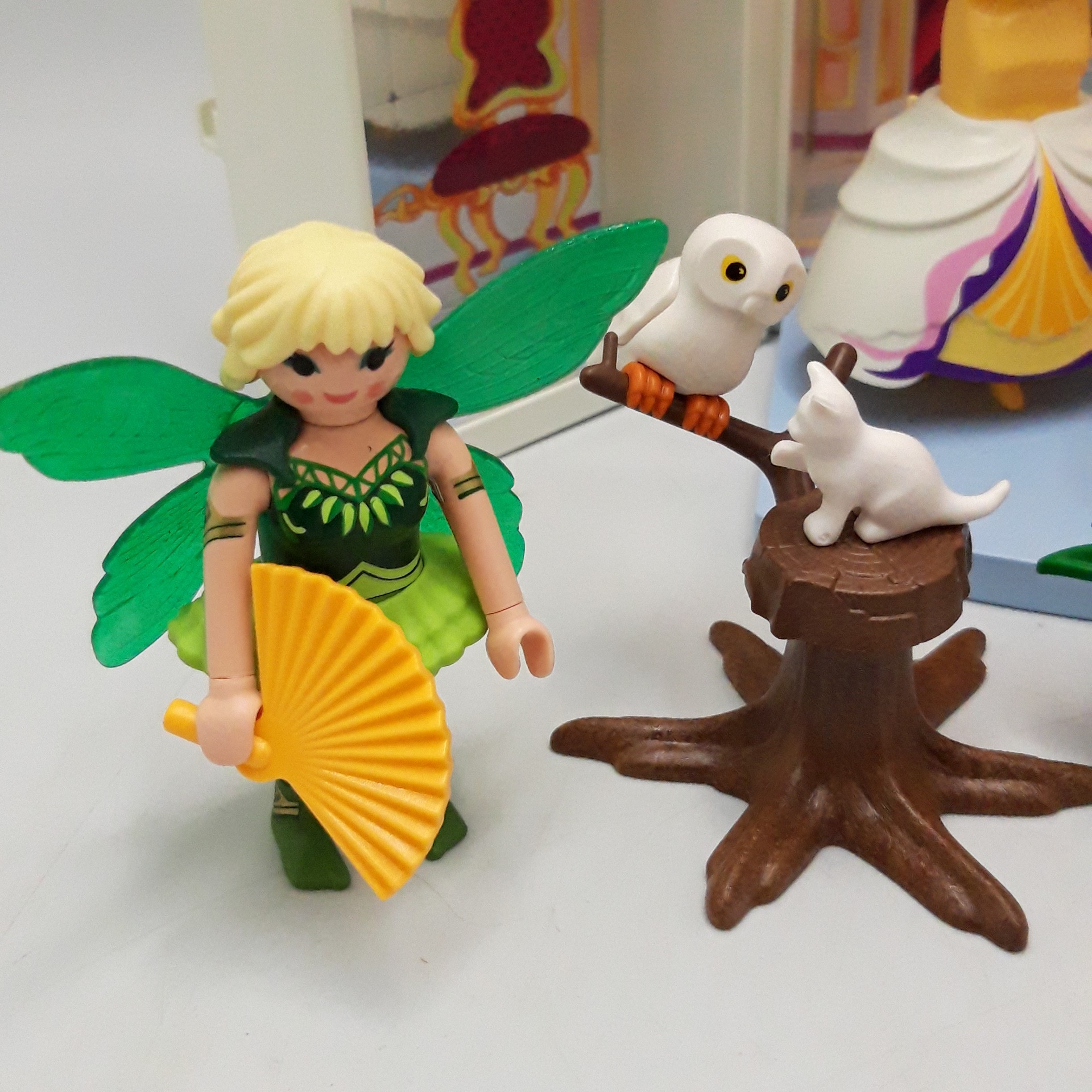 Playmobil 'Château princesse pliable' référence 5419, 21 pièces - Bon état - Photo 4