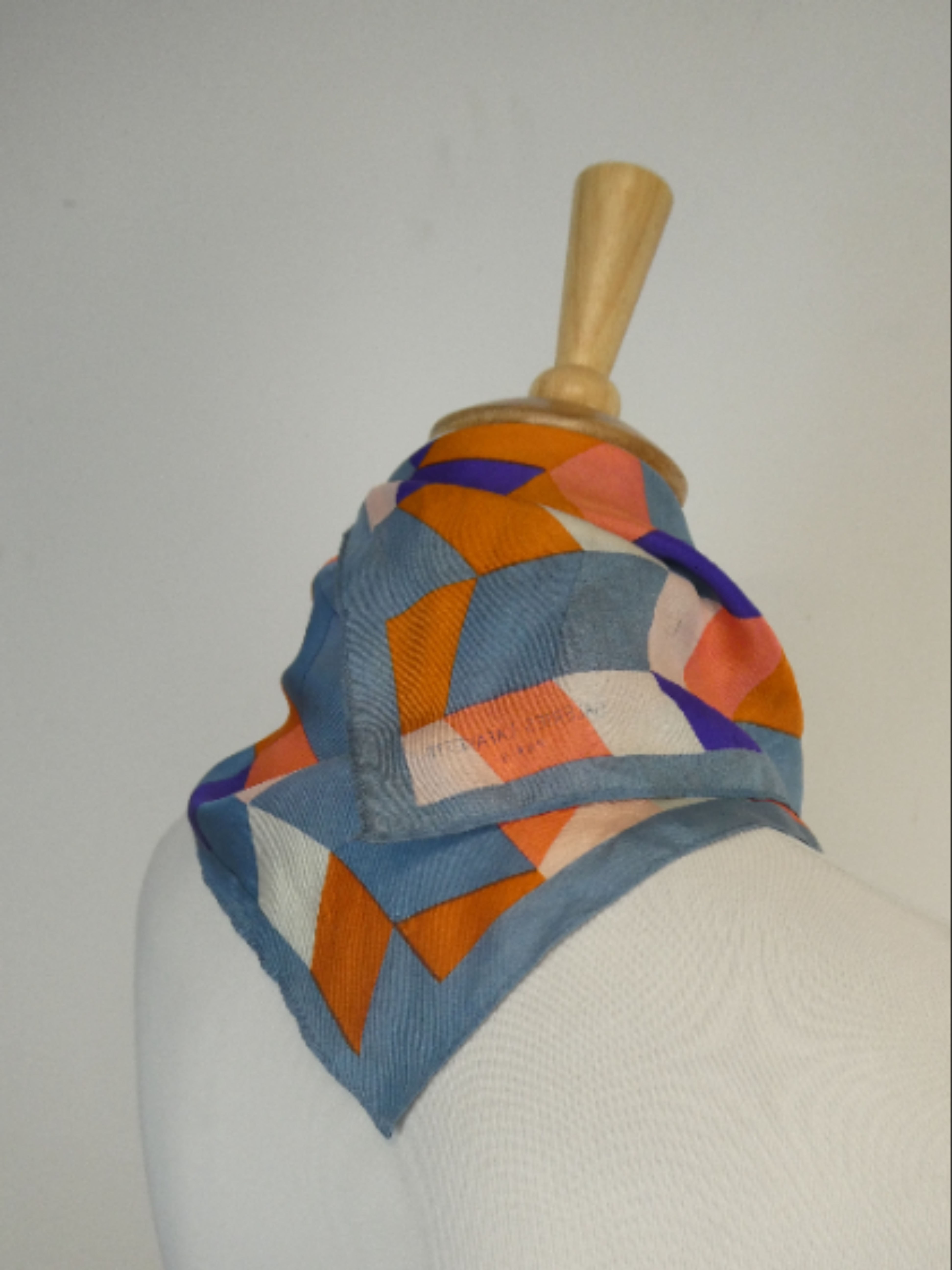 Galaries Lafayette - Foulard Motif géométrique coloré vintage - Photo 5