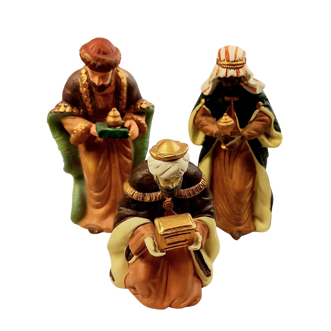 Crèche lot n°3: 3 rois mages santons en céramique colorée Très bon état -  reconditionné disponible sur Label Emmaüs