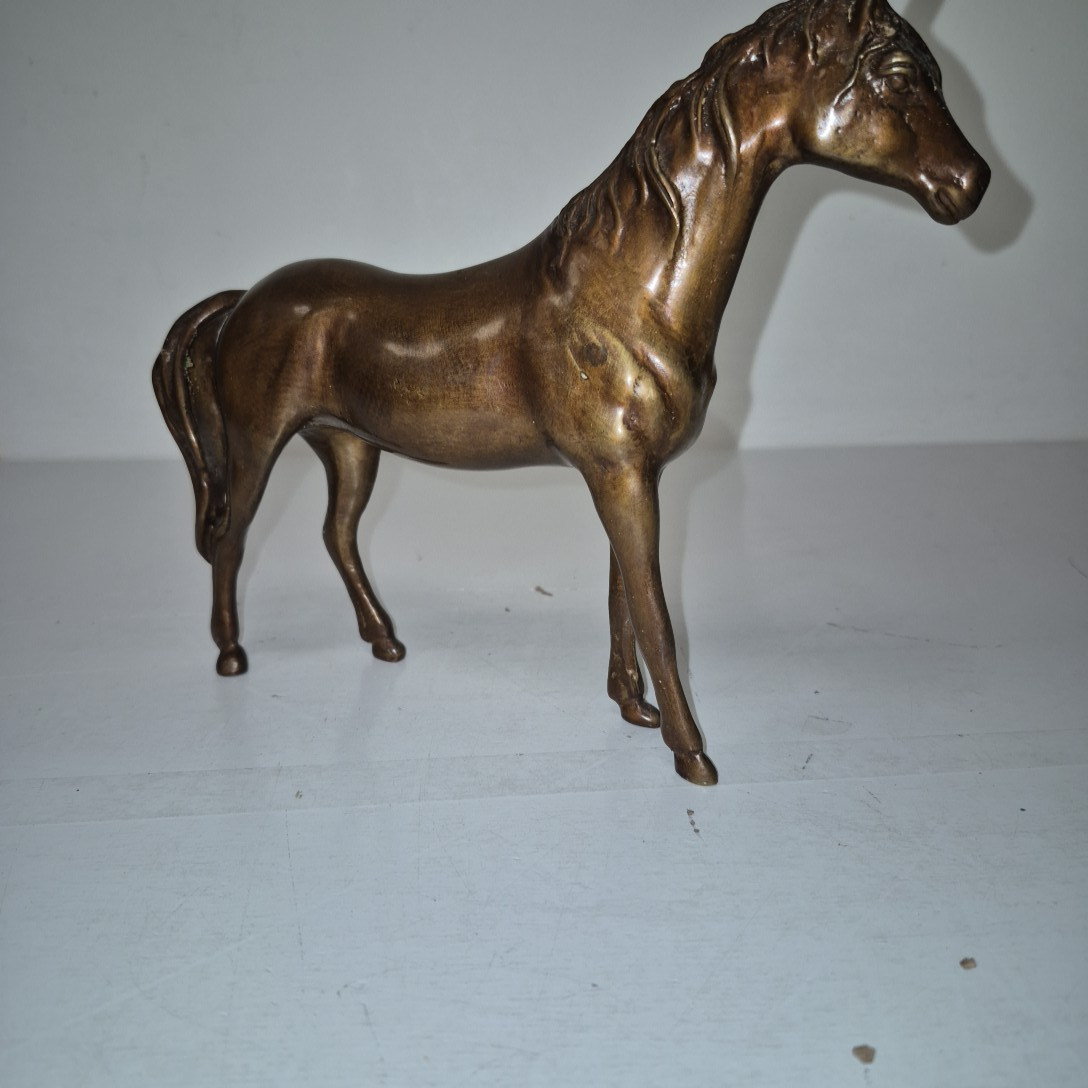 Cheval en laiton 20 x 22 cm - Photo 1