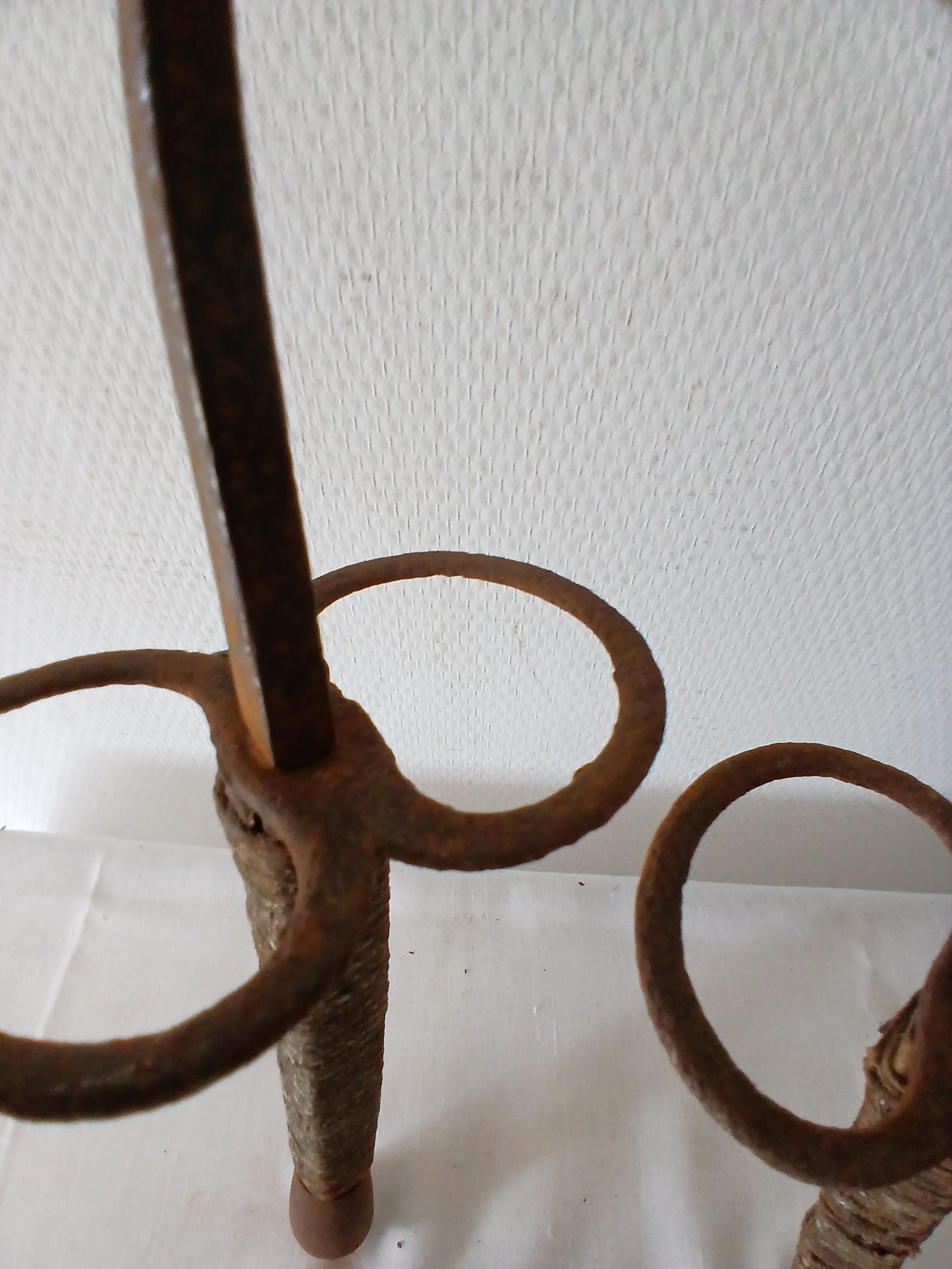 Lot de 2 anciens fleurets de duel non mouchetés. État correct - Vue 9 - 