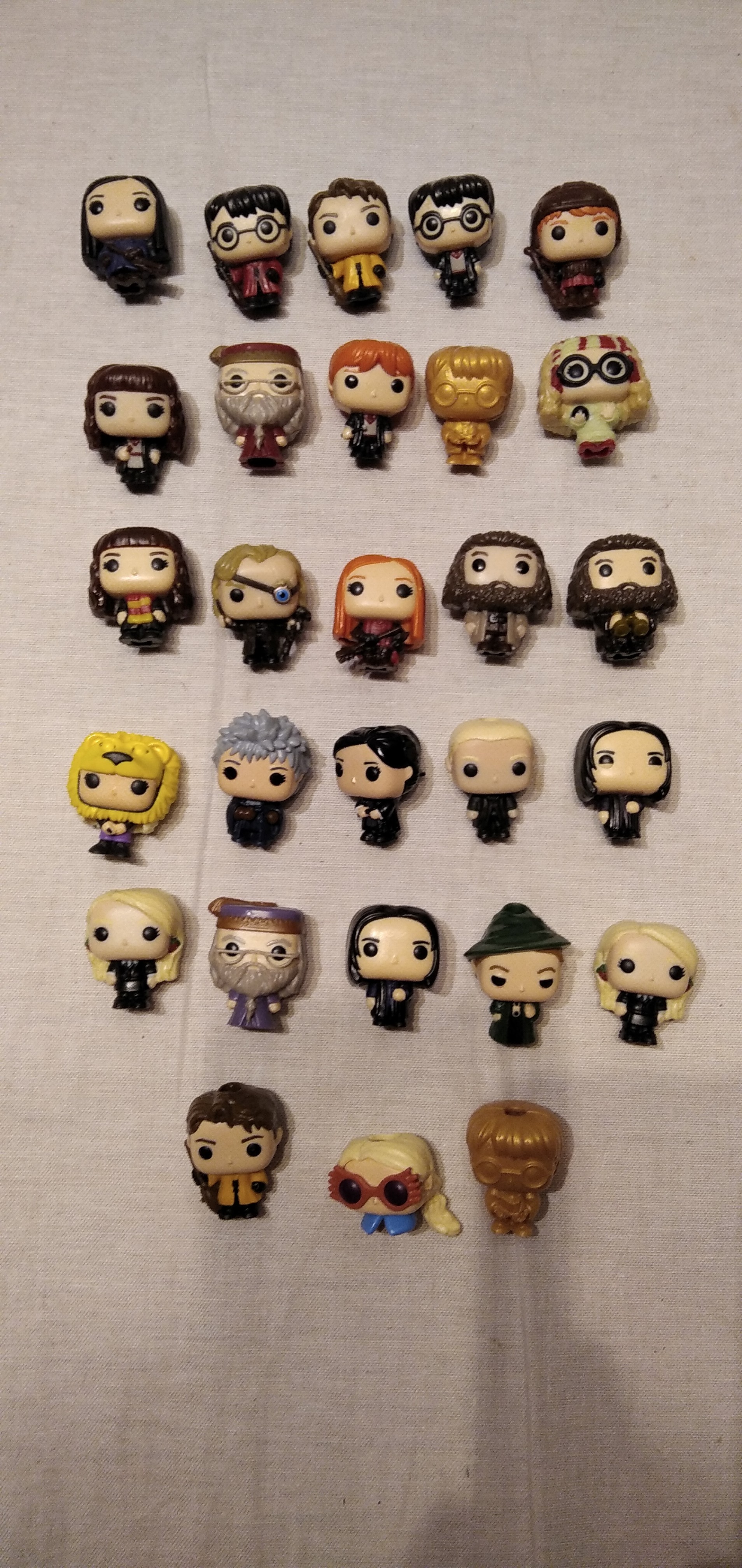 Voir photo 3 de Personnages Harry potter (28) Personnages Harry potter (28) Bon état - Vue 3 -