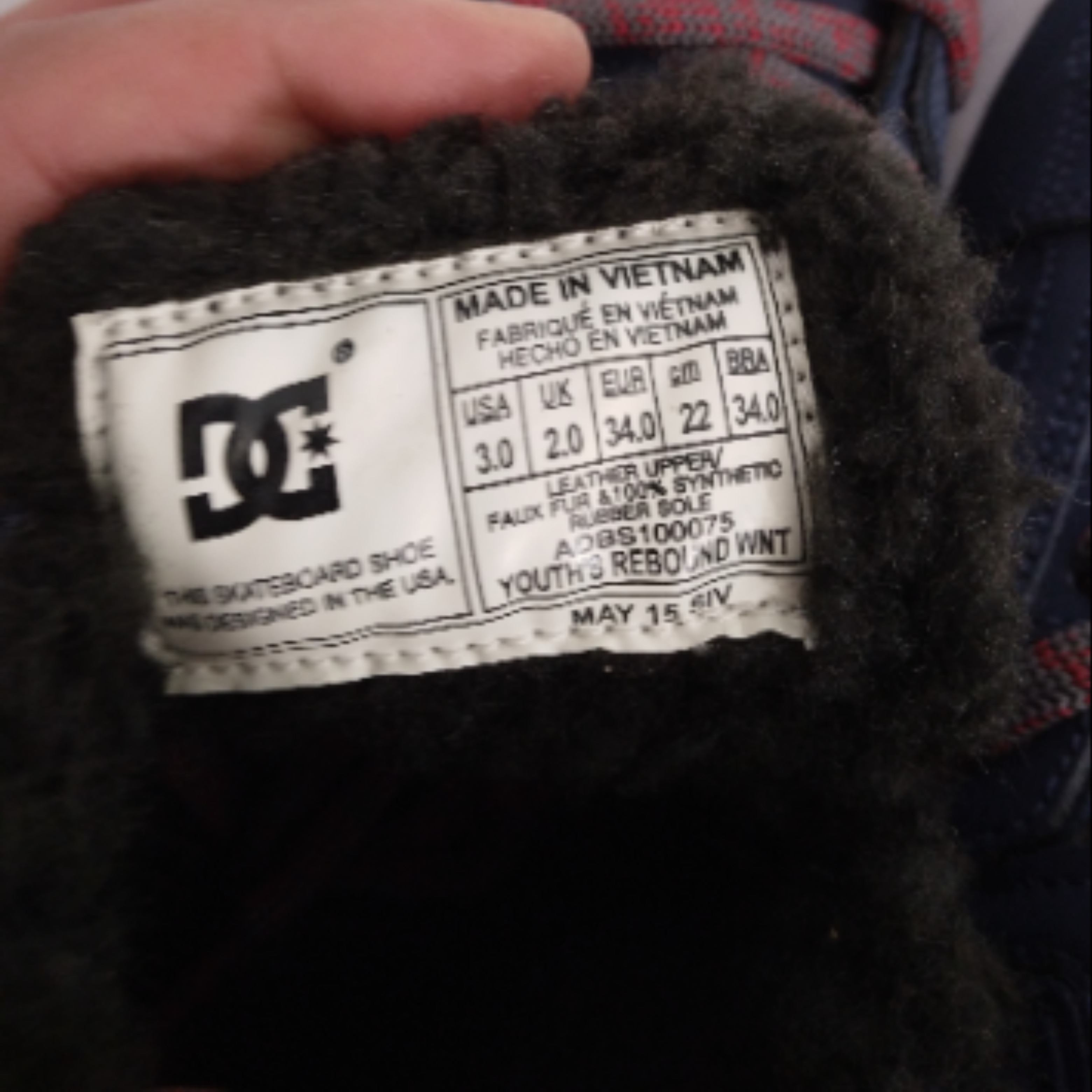 Voir photo 6 de Baskets fausse fourrure, DC Shoes - 34 Baskets fausse fourrure, DC Shoes - 34 Comme neuf - Vue 6 -