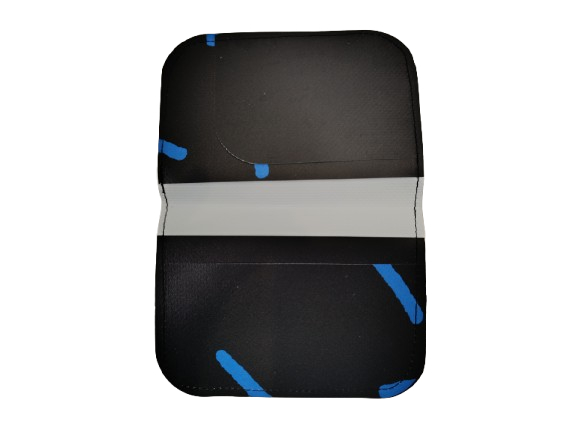 Porte documents fabriqué en bâche recyclée, réalisé dans notre atelier ACSOMUR - Photo 2