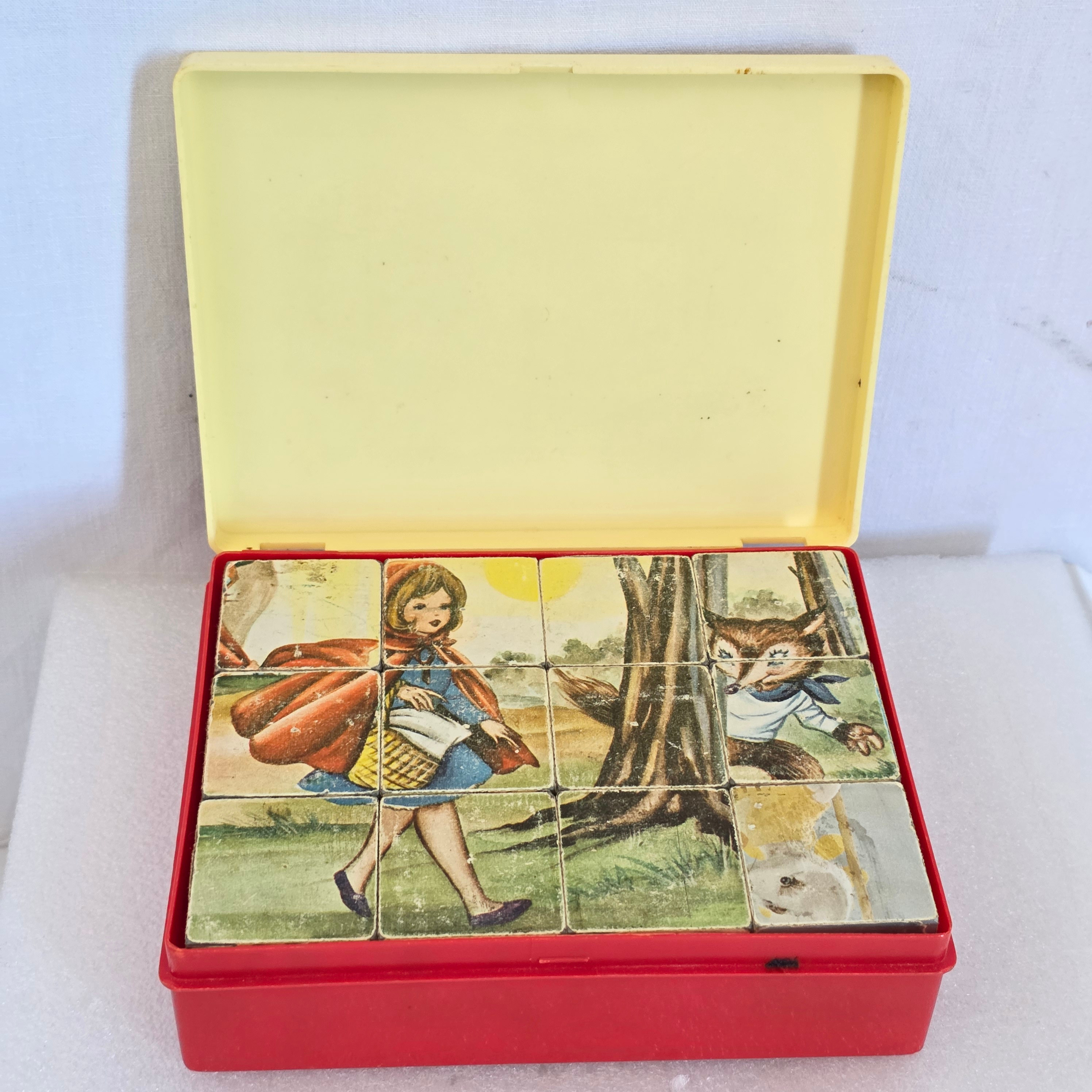 Ancien jeu 12 cubes Bois Marque Garnier  - Vue 2 - 