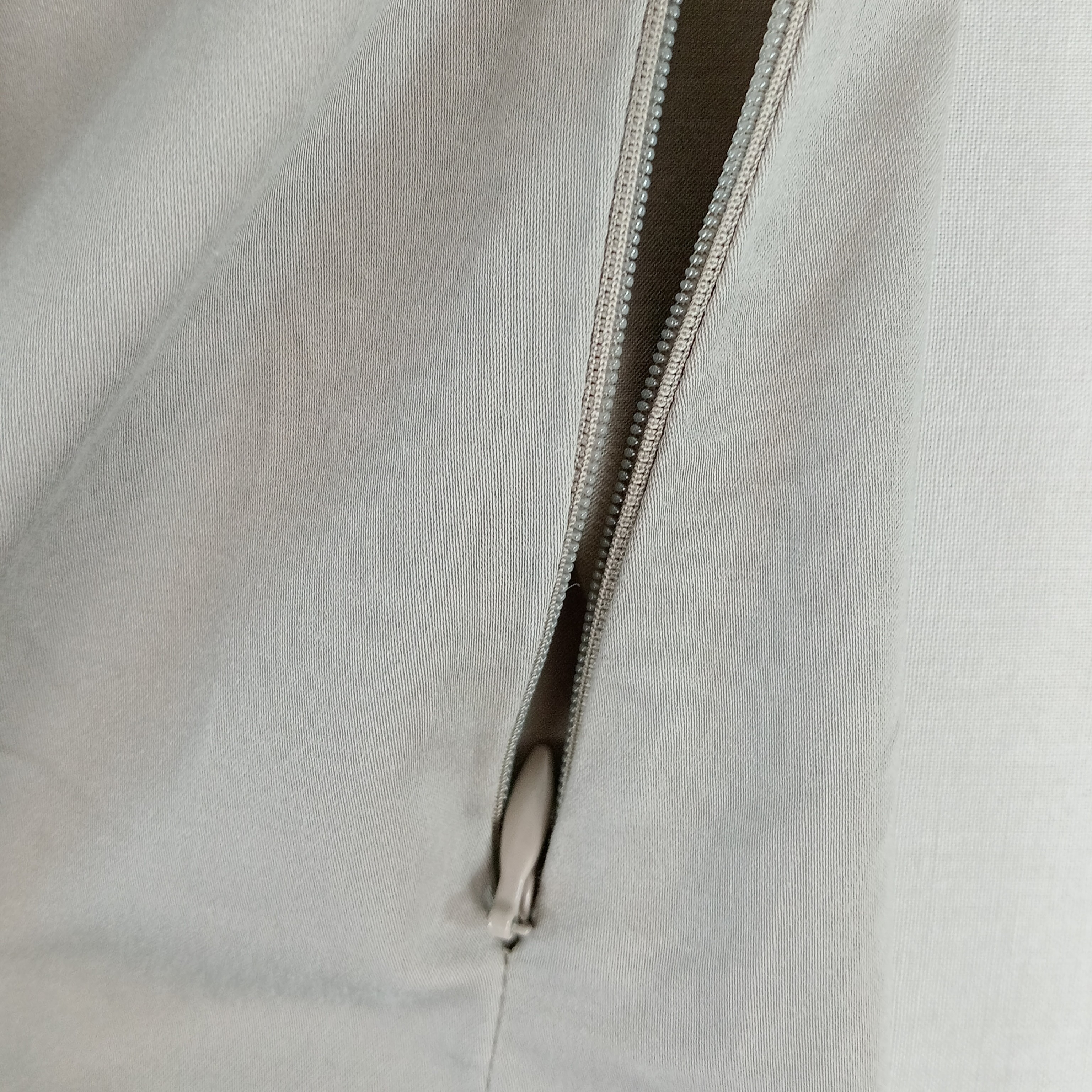 Robe femme ou fille de la marque Kookaï de couleur taupe taille XS (34) - Photo 5