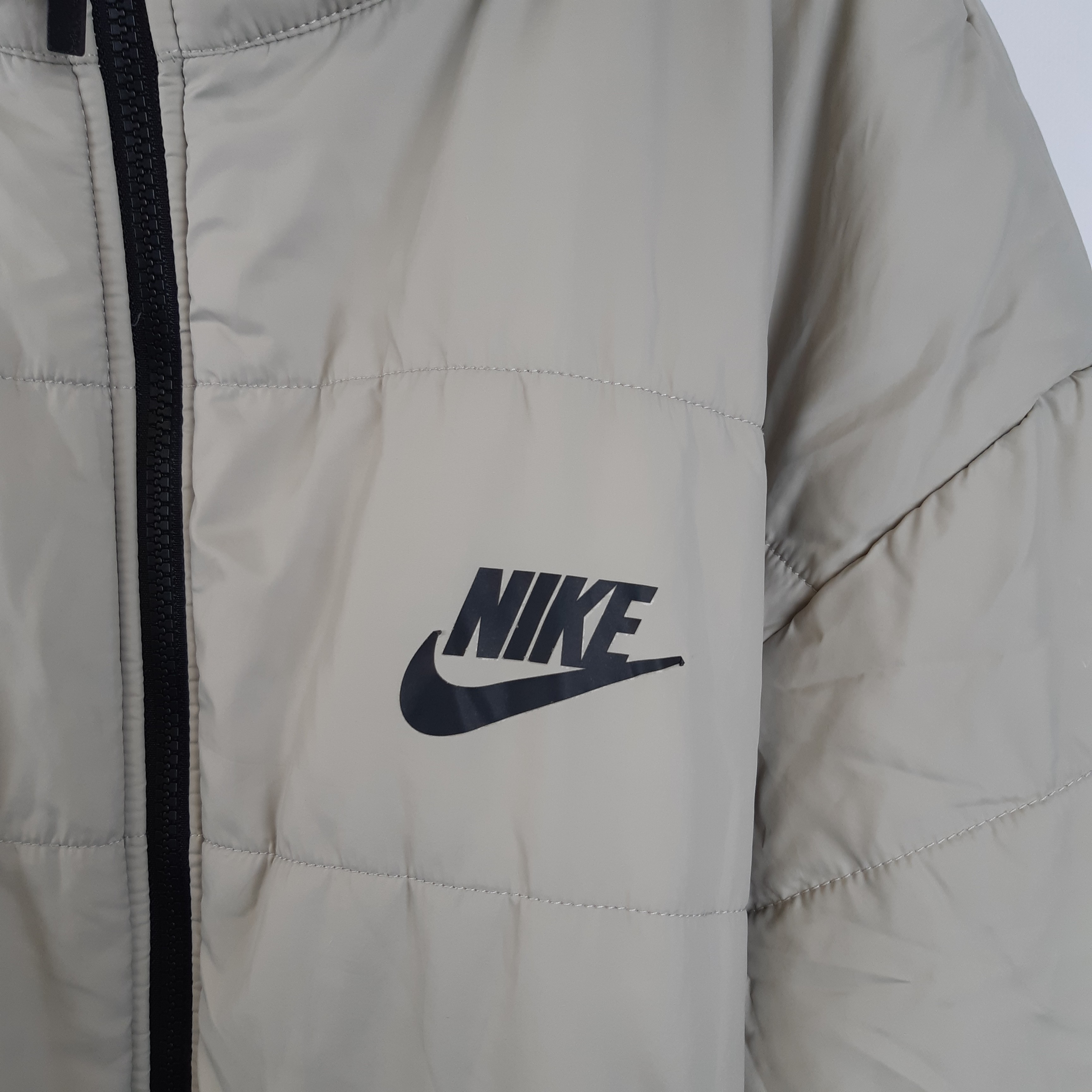 Nike - Doudoune capuche beige polyester - Taille M Très bon état - Vue 2 - 