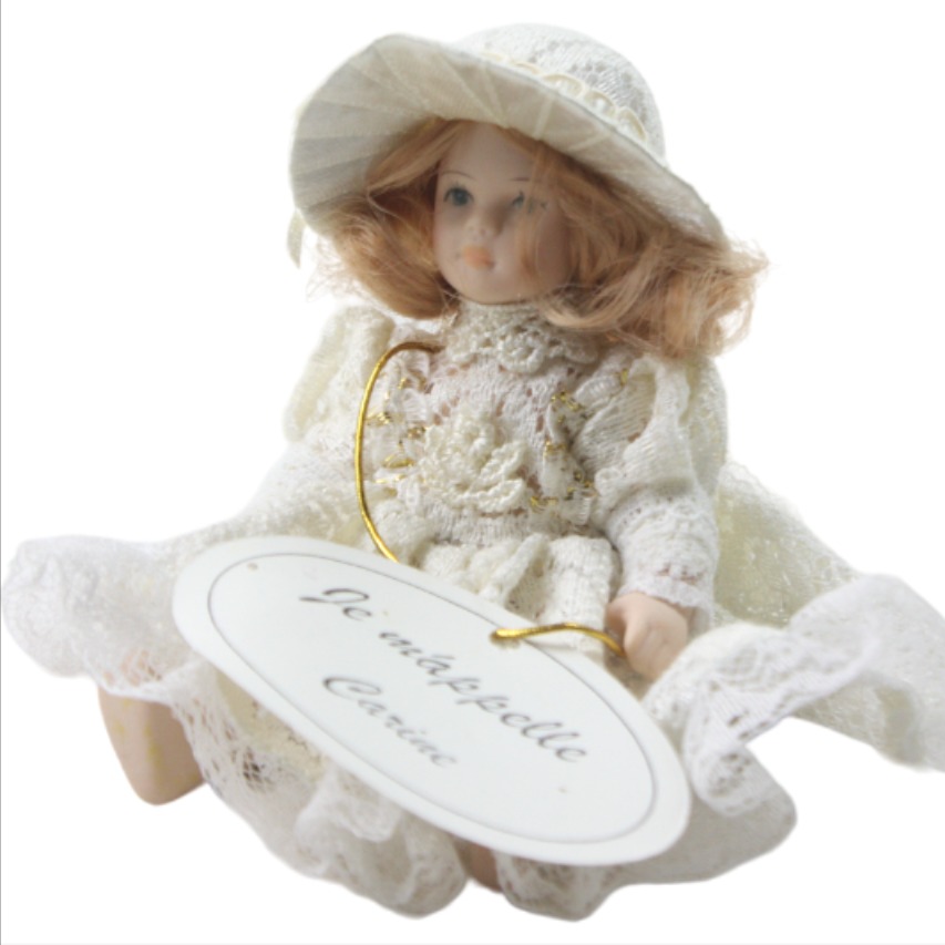 Poupée Carine - Bon état - Photo 2