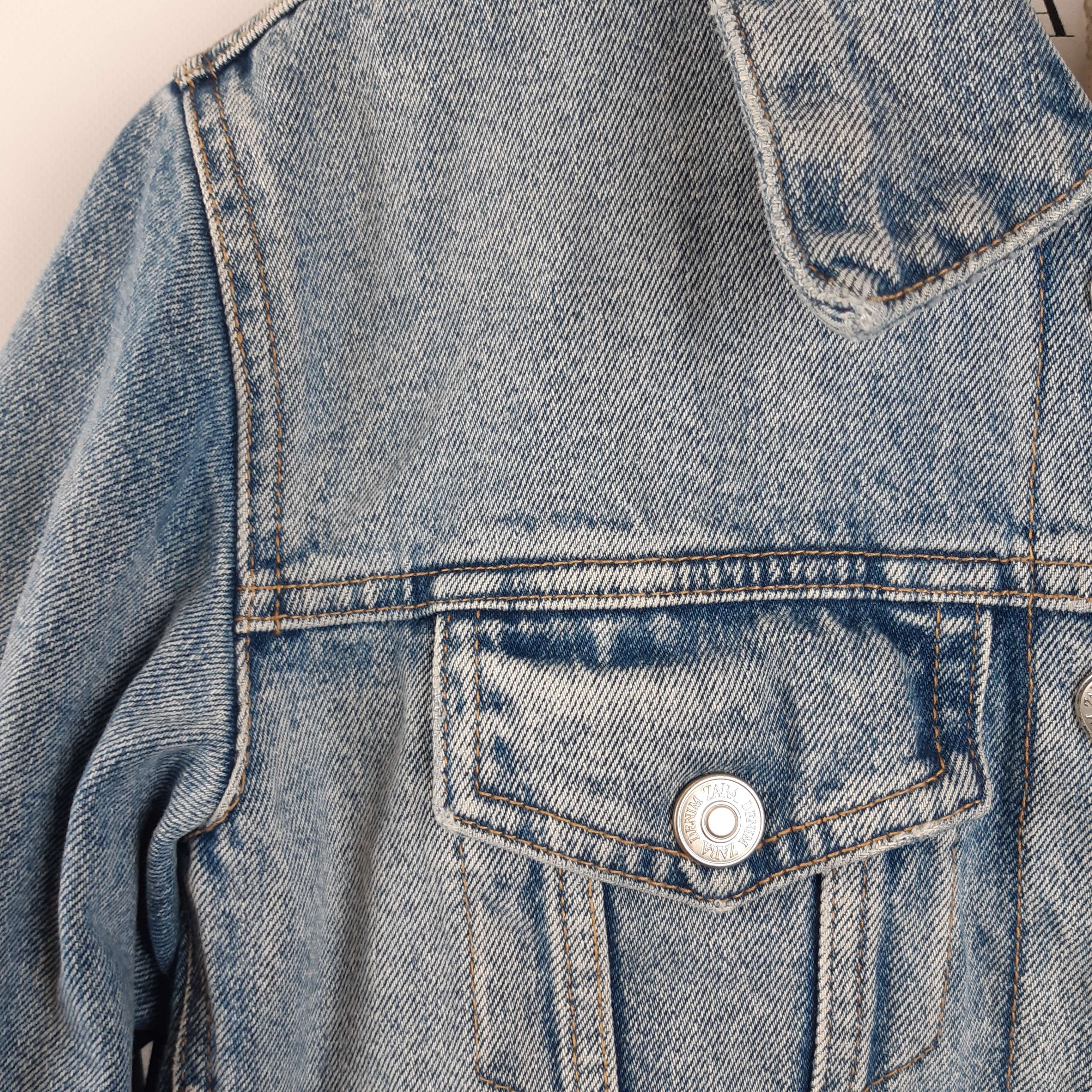Voir photo 2 de Zara - Veste bleue coton fourrée - Taille M (estimée 42) Zara - Veste bleue coton fourrée - Taille M (estimée 42) Très bon état - Vue 2 -