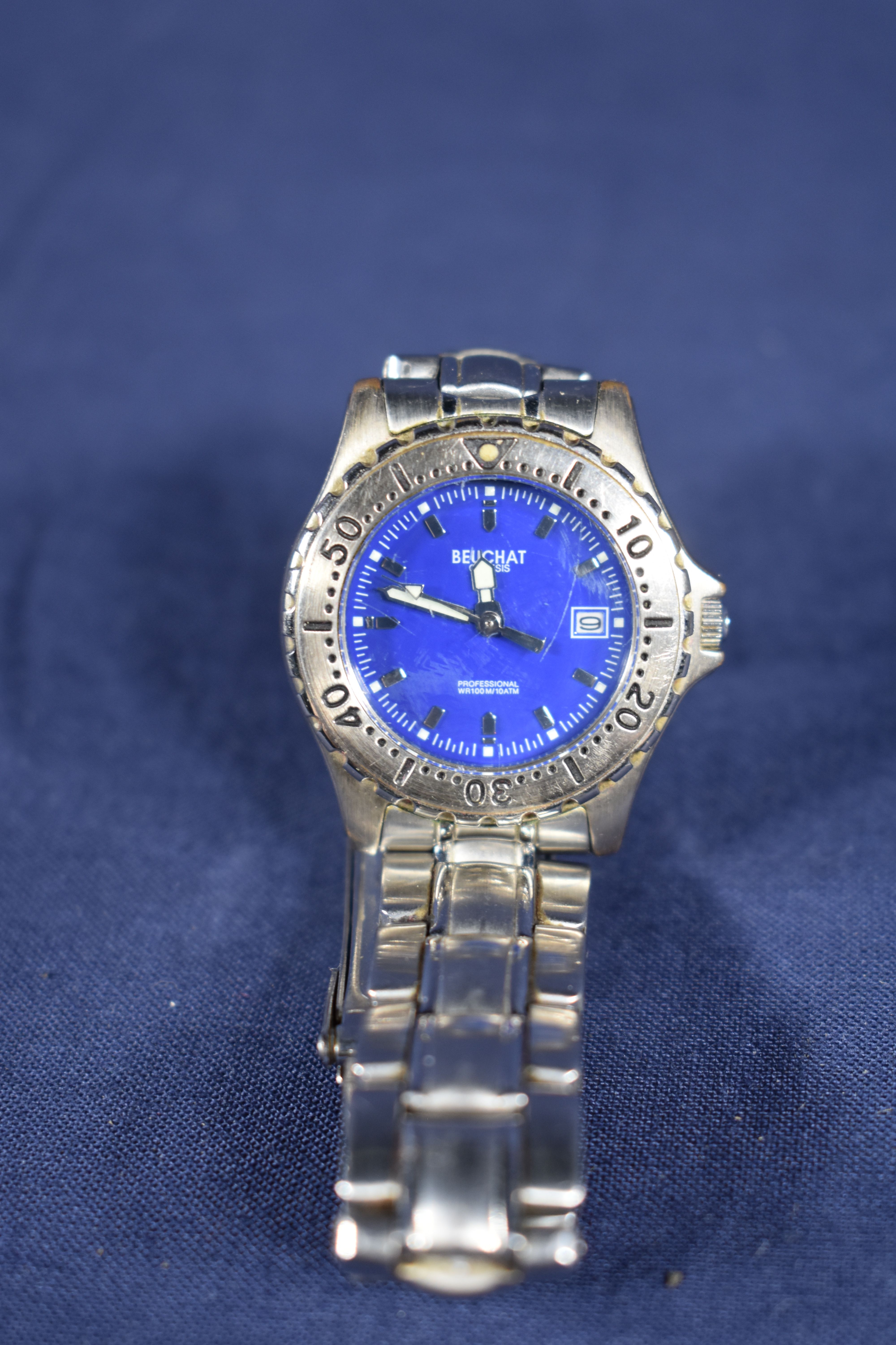 Montre BEUCHAT Genesis femme vintage, cadran bleu et bracelet métal Très bon état - Vue 4 - 
