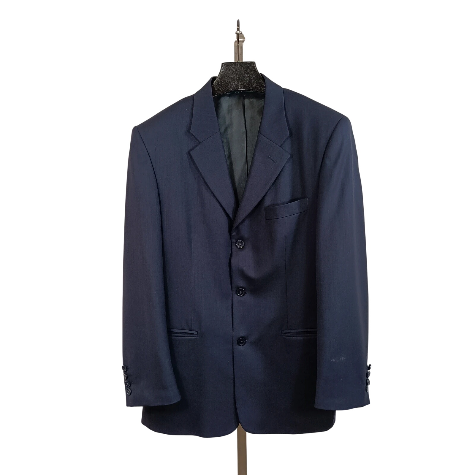 Acheter Veste de costume bleu marine Cambridge taille 50 Bon état - 10,00 € Veste de costume bleu marine Cambridge taille 50 Bon état - reconditionné disponible sur Label Emmaüs