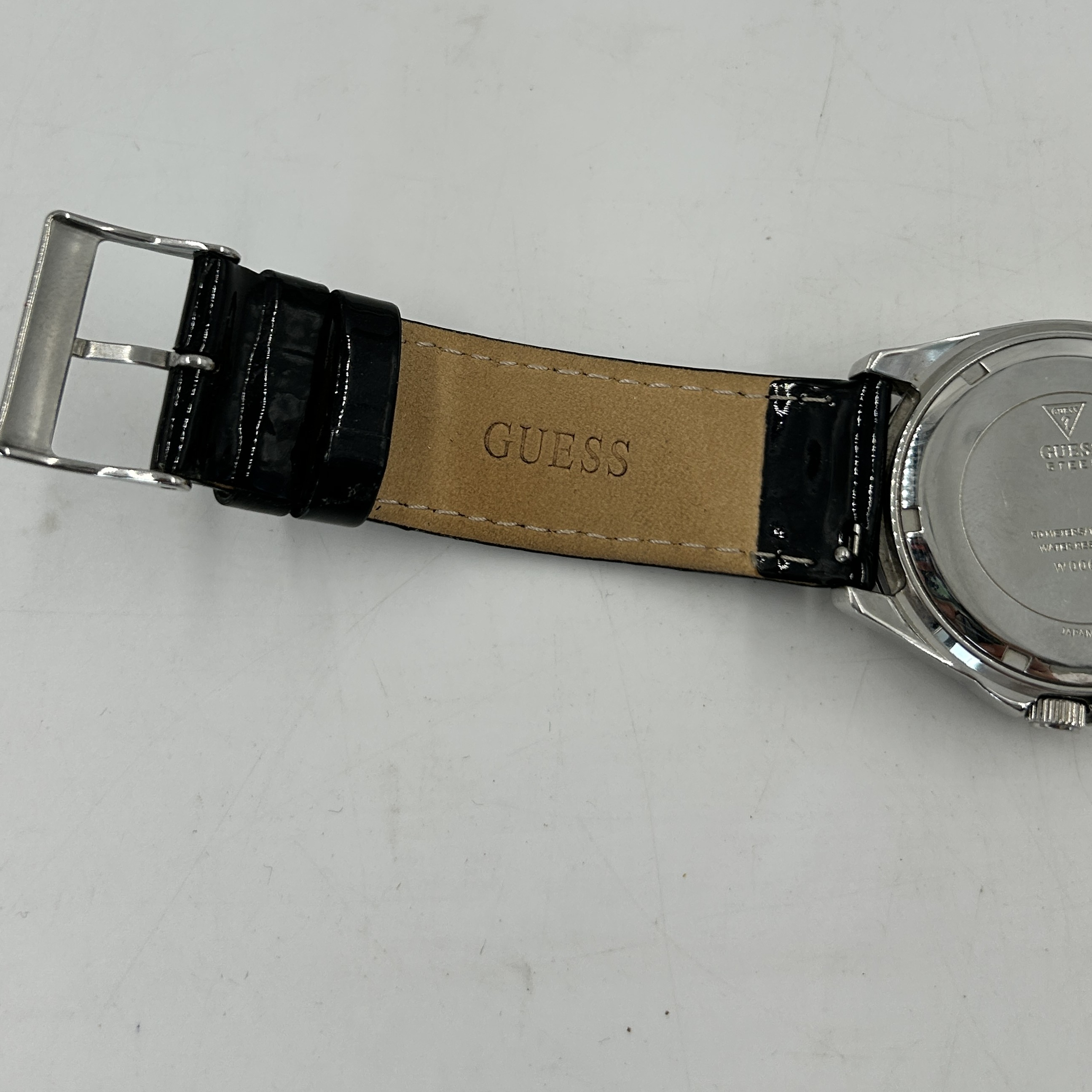Montre Guess à quartz - Photo 5