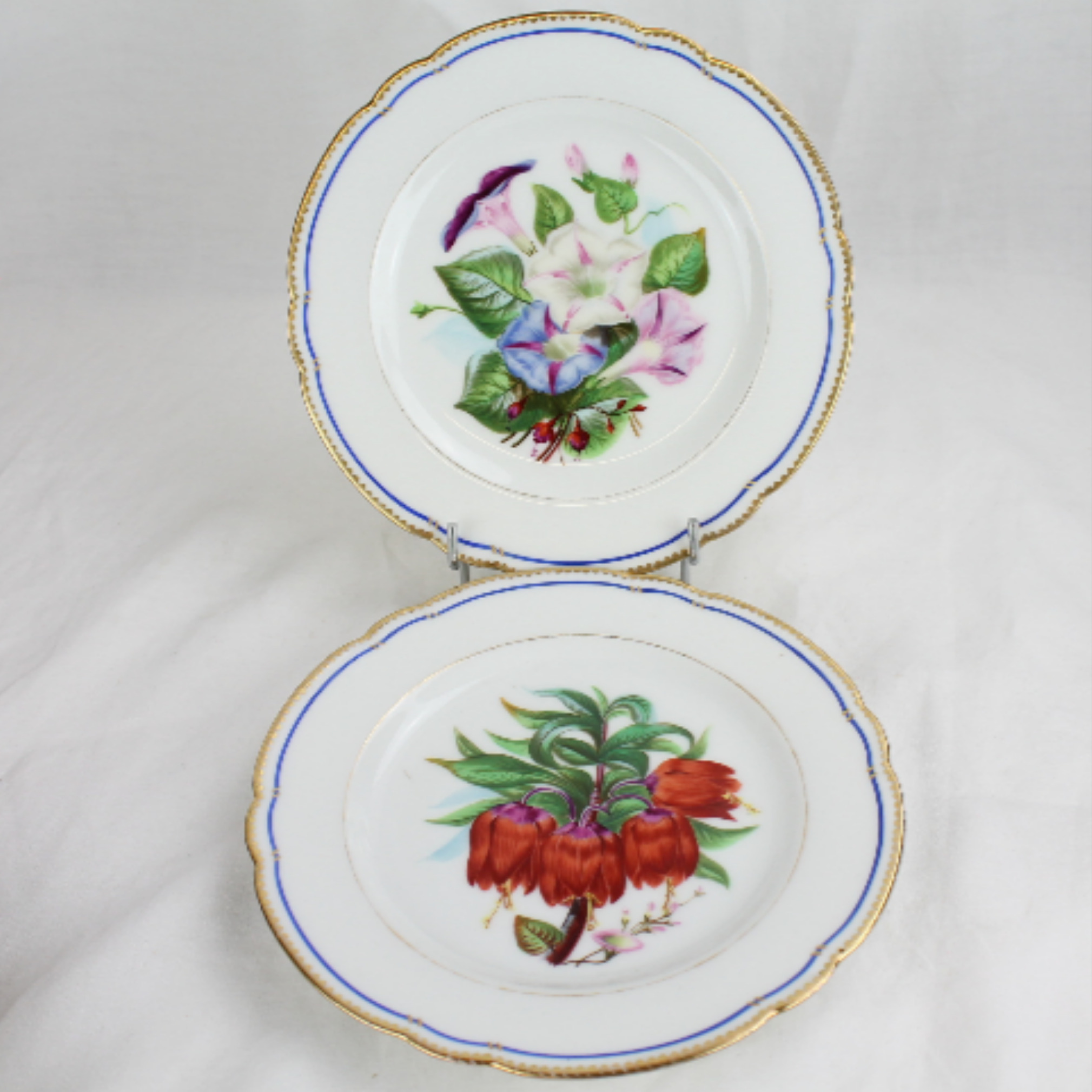6 Assiettes Anciennes - Porcelaine peinte - Photo 3