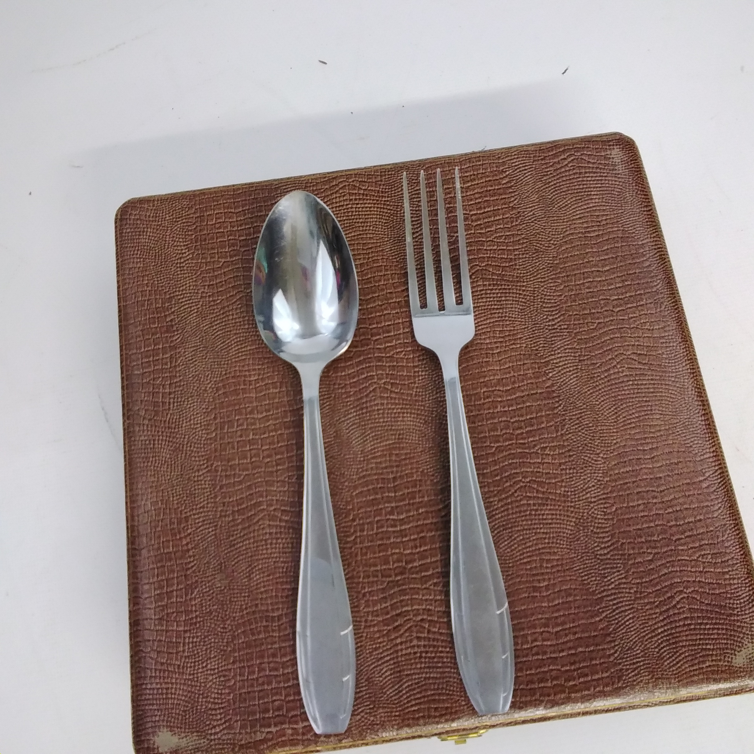 Ménagère 12 Couteaux De Service APOLLONOX – Métal Argenté Inox, Vintage, état Correct
