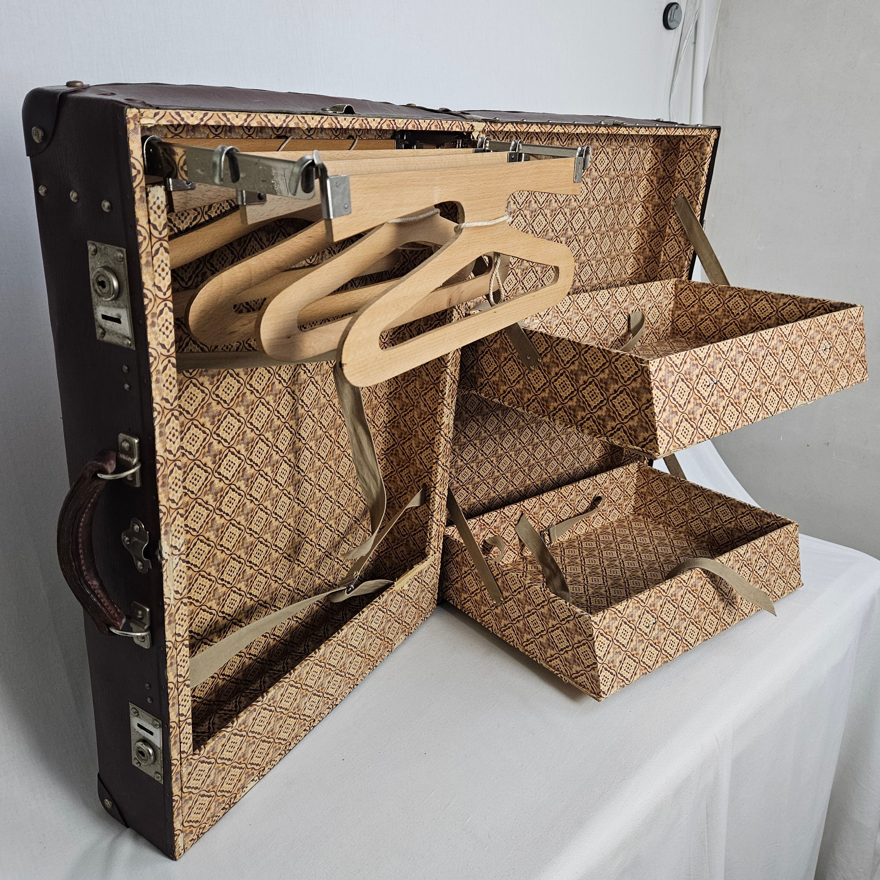 Malle cabine - valise penderie - 70 cm - État correct - Photo 2