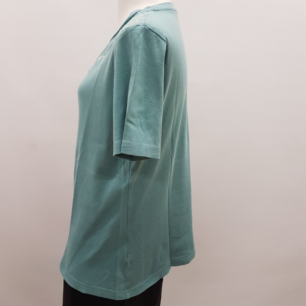 Top bleu lagon - DAMART - Taille 38/40 - Photo 1