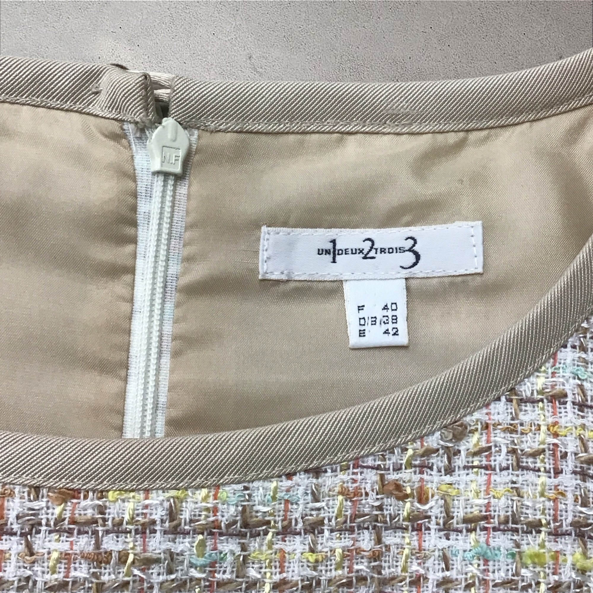 Voir photo 3 de Robe en tweed- 1, 2, 3- Taille 40 Robe en tweed- 1, 2, 3- Taille 40 Très bon état - Vue 3 -