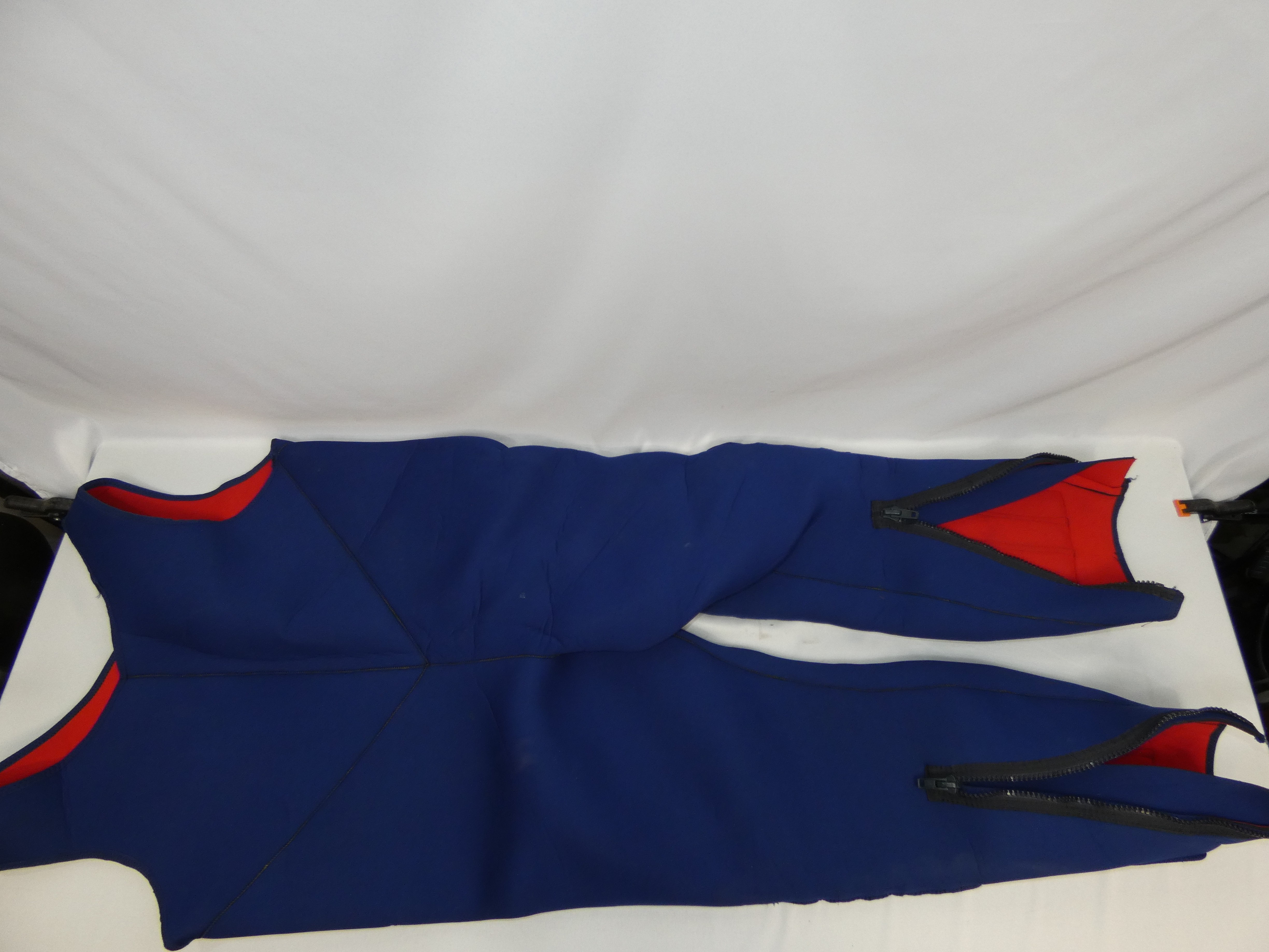 Ensemble complet en néoprène de marque NAO pour canyoning ou rafting Bon état - Vue 10 - 