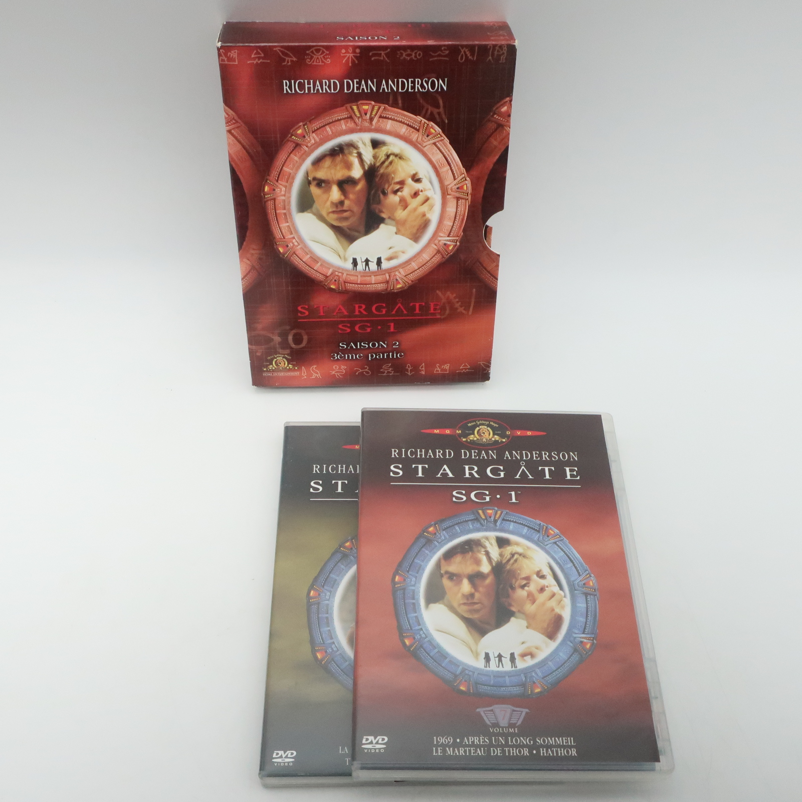 Ensemble de 28 DVD " Stargate SG-1 " MGM Très bon état - Vue 9 - 