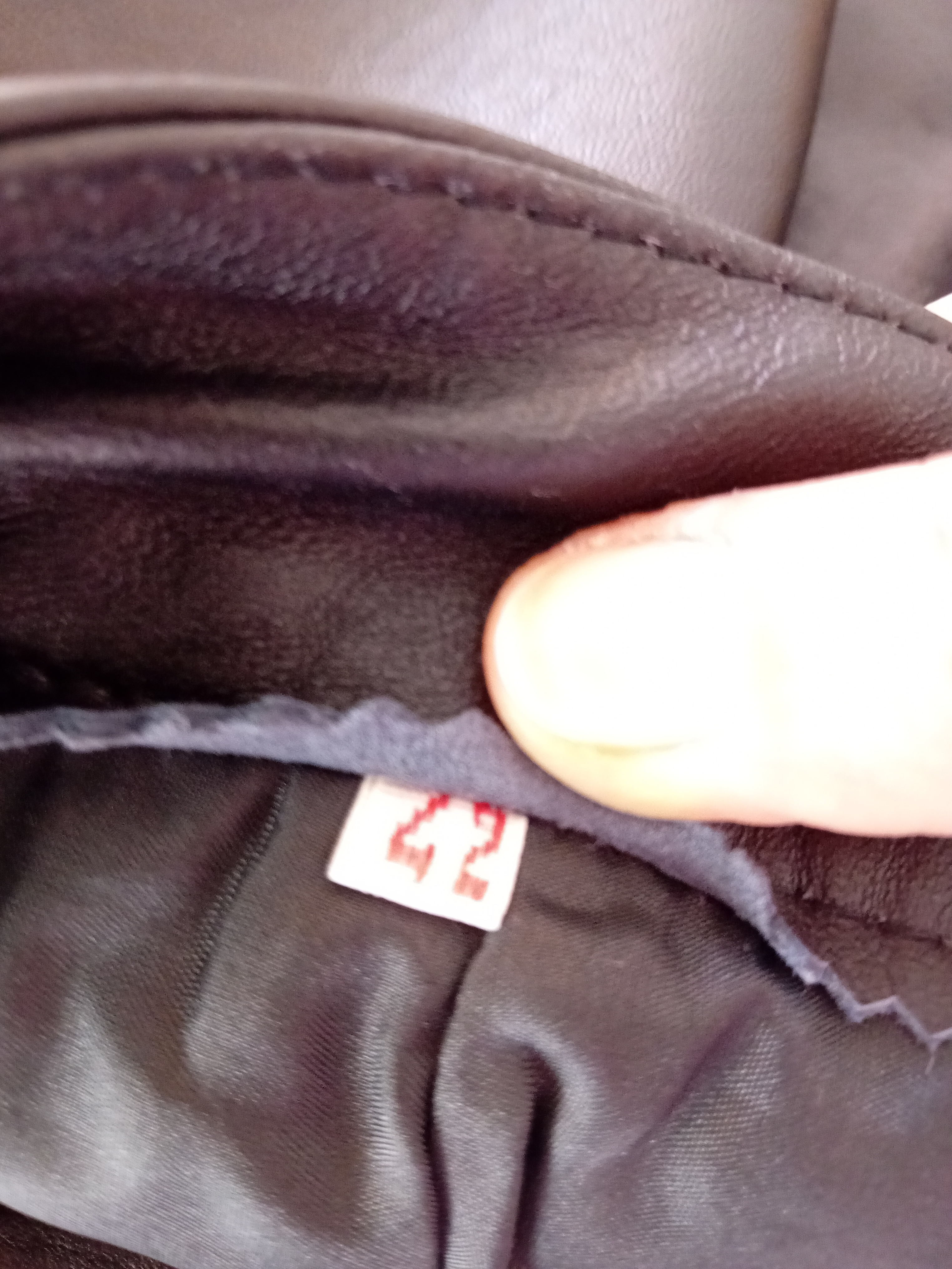 Voir photo 4 de Jupe Courte Simili Cuir Noire Taille Haute Xl 42 14 (T4983) Jupe Courte Simili Cuir Noire Taille Haute Xl 42 14 (T4983) Très bon état - Vue 4 -