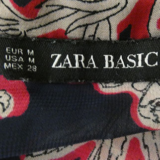 Voir photo 4 de Blouse bleue imprimée - Femme - ZARA BASIC - Taille M Blouse bleue imprimée - Femme - ZARA BASIC - Taille M Très bon état - Vue 4 -