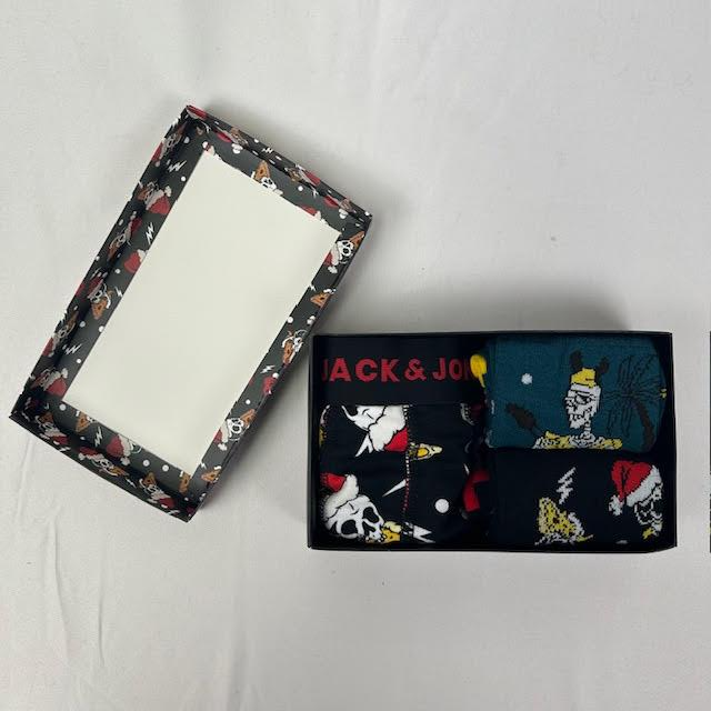 GIFTBOX boxer+ chaussettes enfant, 176cm, Jack Jones Comme neuf -  reconditionné disponible sur Label Emmaüs