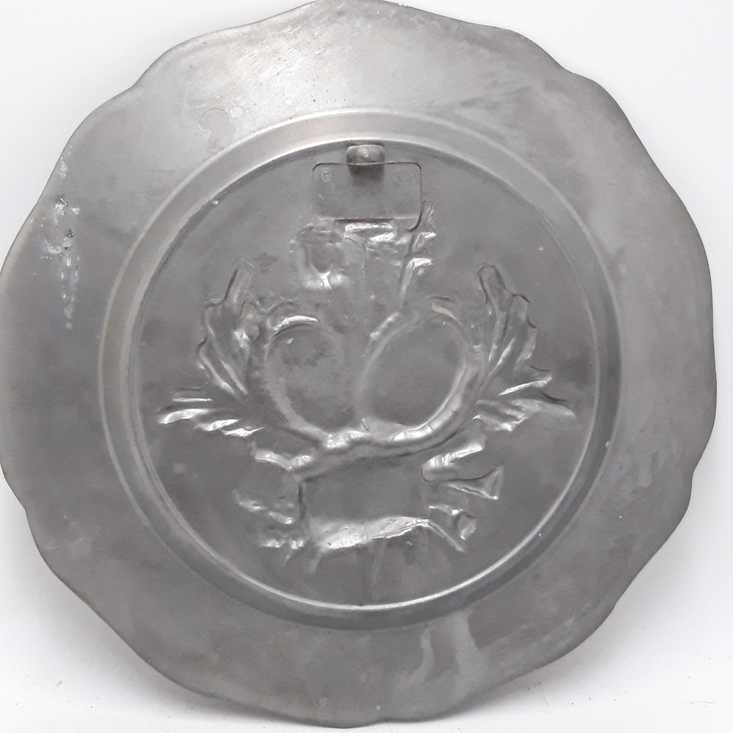 Assiette en étain décor– Union Force Liberté 1791 Bon état - Vue 6 - 