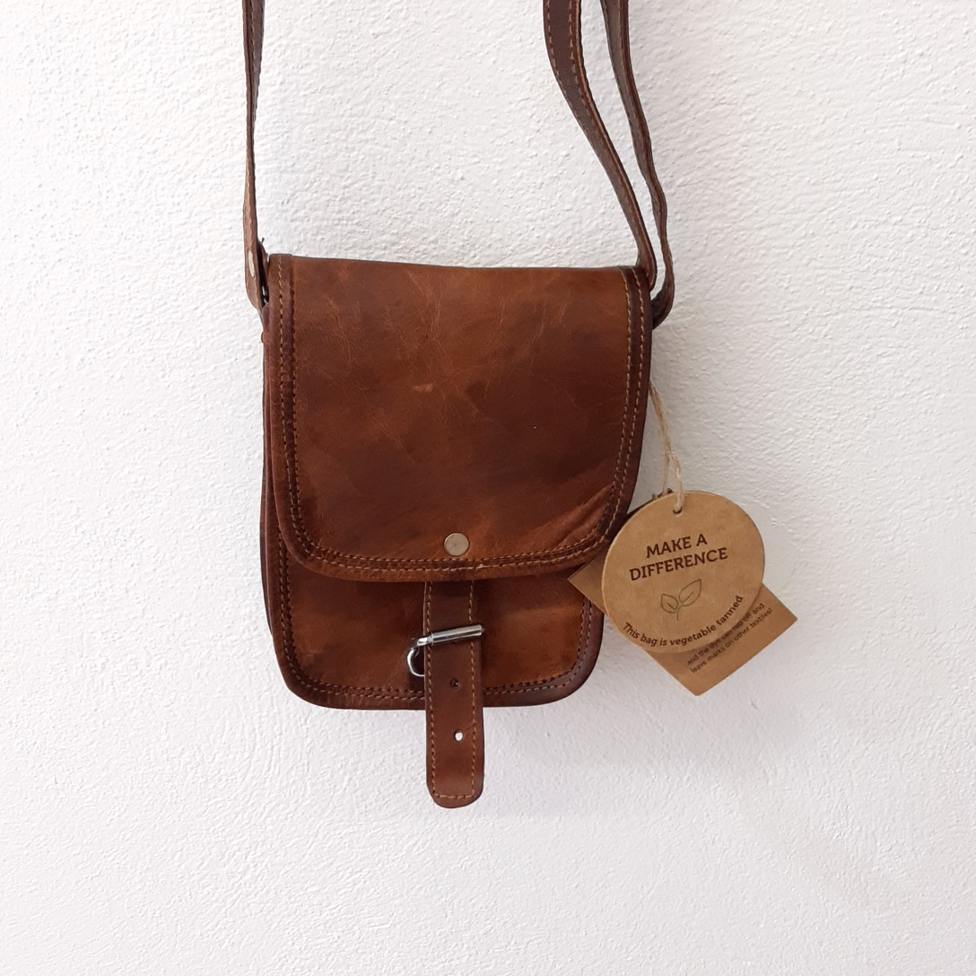 Gusti leder nature sac à bandoulière en cuir naturel Bon état - Vue 2 - 