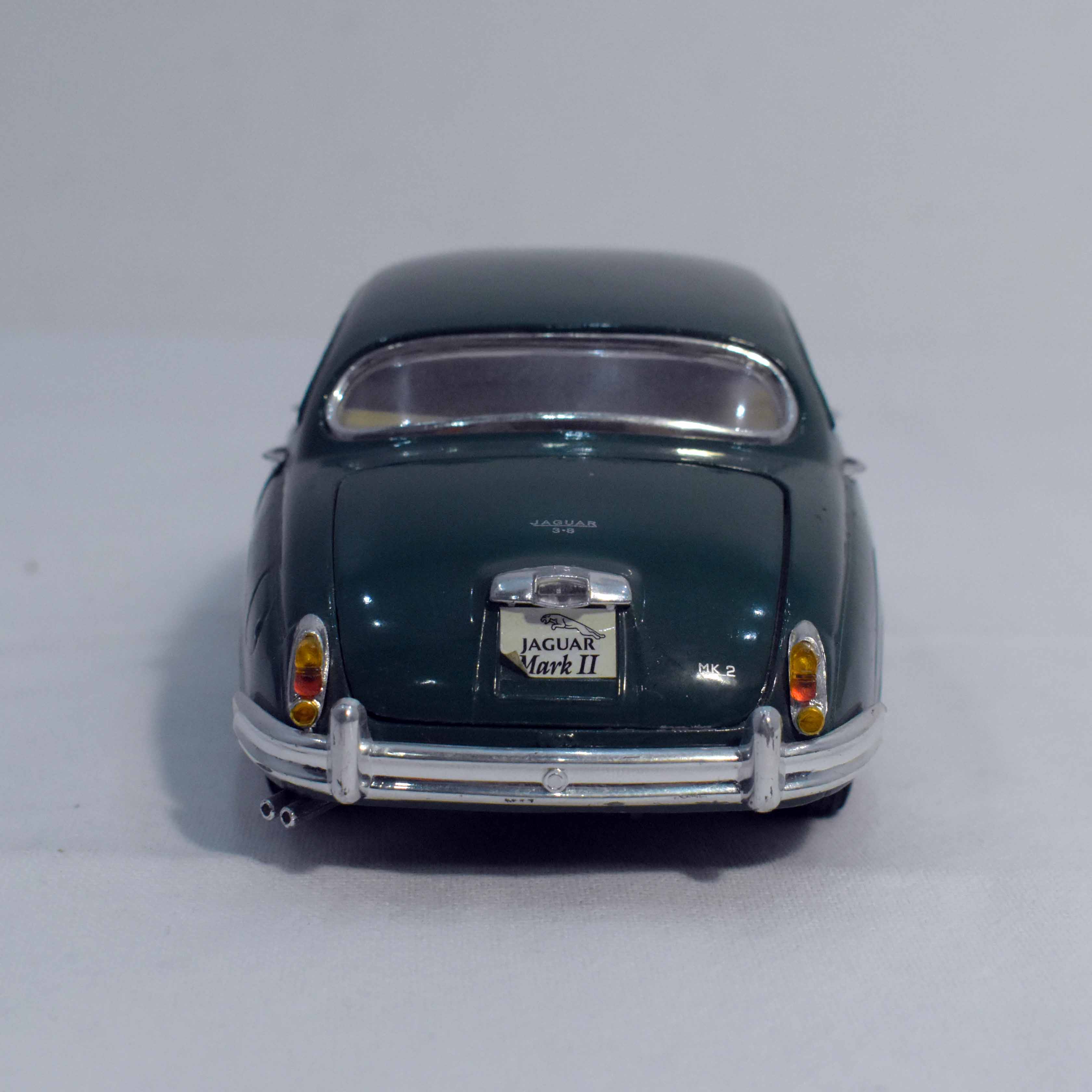 Modèles Réduits 1/18eme - Maisto® - Dodge Viper GT2 & Jaguar Mark II  - Vue 20 - 